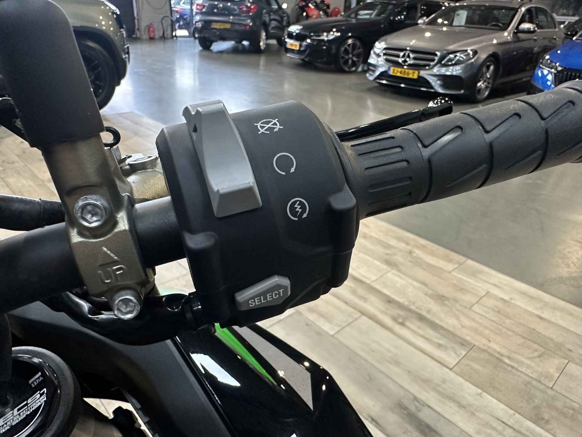 Kawasaki Z H2 SE SUPERCHARGED | MIVV uitlaat | ABS | NL Motor | Lage tellerstand | Nieuwstaat - 18/26