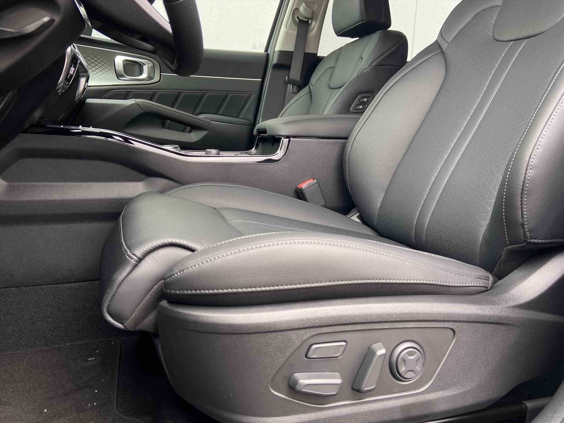 Kia Sorento 1.6 T-GDi 265pk Plug-in Hybrid 4WD Aut Edition I | 360* Camera | Stoel verwarming & ventilatie | 7 zits | Leder I - 26/46