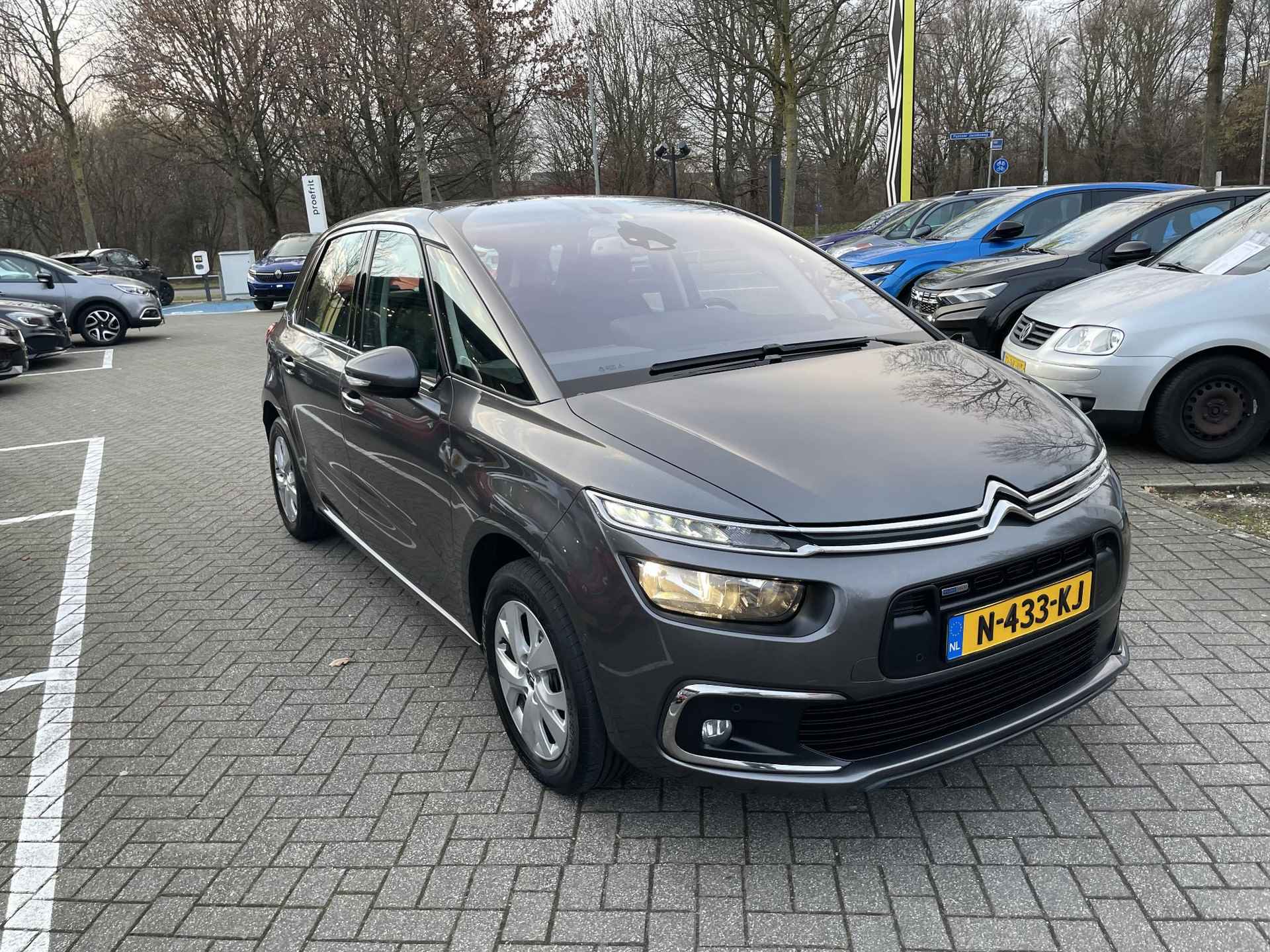 Citroen C4 Picasso 130 pk EAT6 aut act cruise-control / afnb trekhaak/ stoelverw / enz! - 16/26