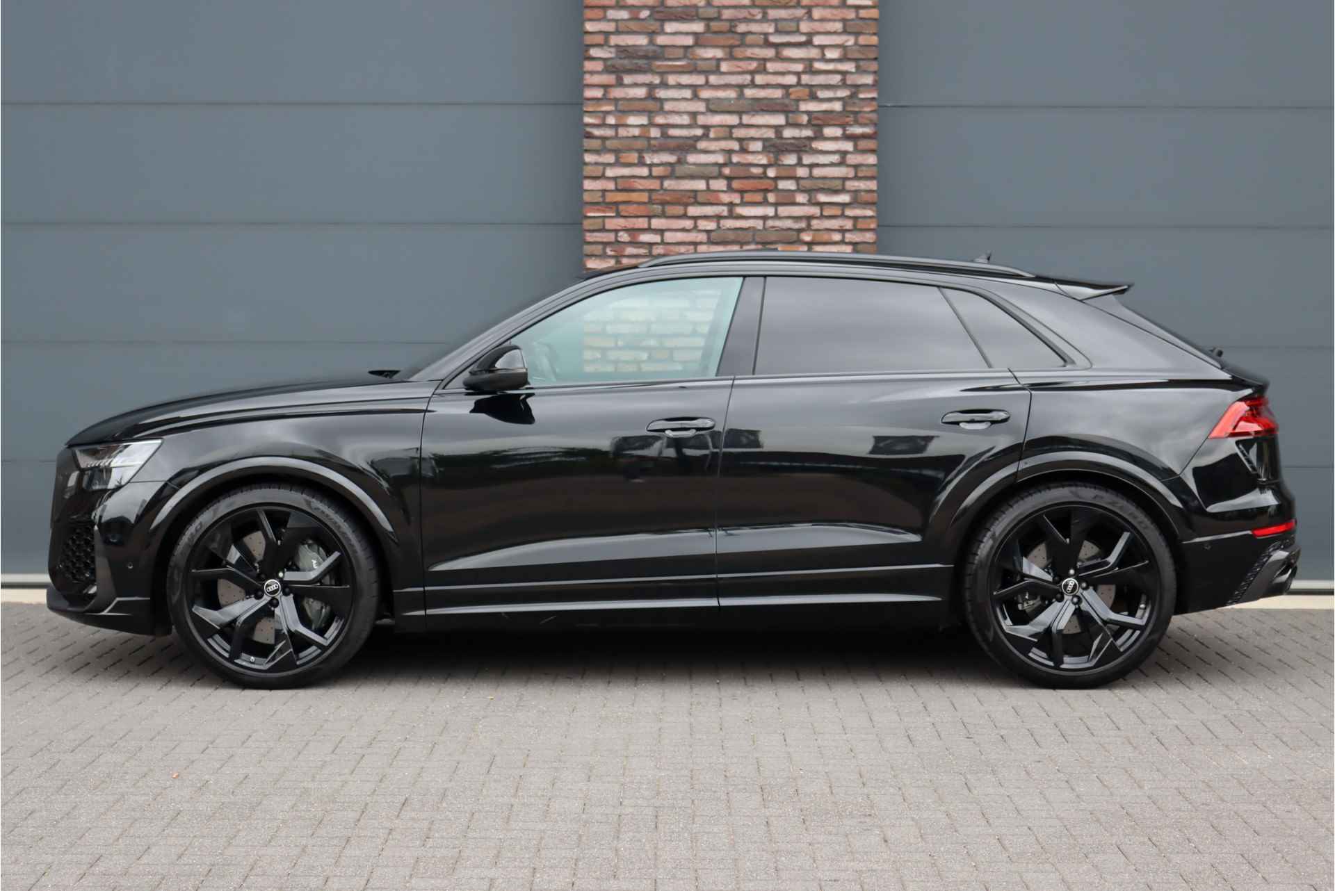 Audi Q8 4.0 TFSI RSQ8 Quattro Aut8 | 600pk | Audi Garantie | Keramisch | Carbon | B&O | Adaptive Cruise Control | Trekhaak | Panoramadak | Verwarmd Stuurwiel | Massage | Memory | Standkachel | Ventilatie | HUD | - 10/53