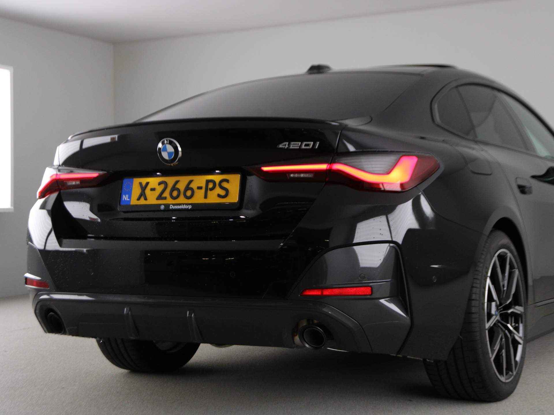 BMW 4 Serie Gran Coupé 420i High Executive M-Sport - 22/24