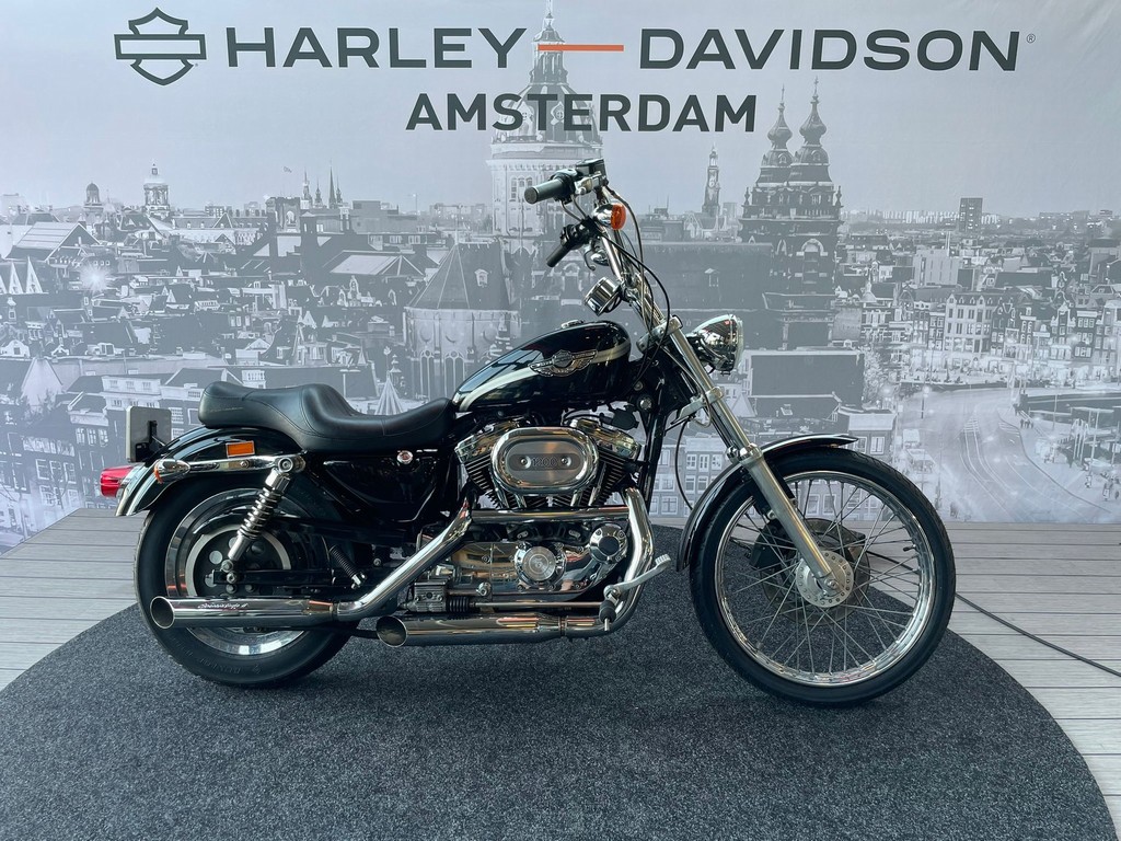 Harley-Davidson XL1200C