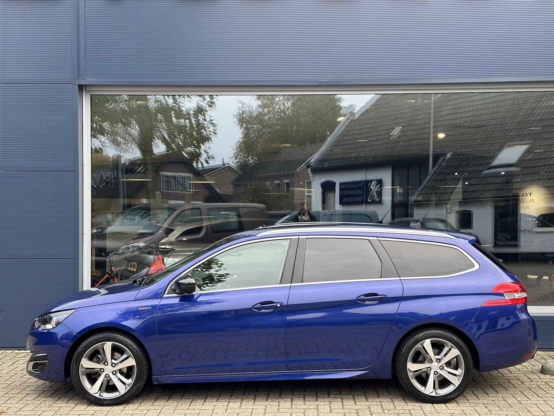 Peugeot 308 SW 1.2 Turbo 130 PK GT-line | Sportieve Uitvoering | Alcantara Bekleding | Navigatie | Full LED Verlichting | Camera | Parkeersensoren | 17 Inch Lichtmetalen Velgen | Cruise Control | Climate Control | - 3/57