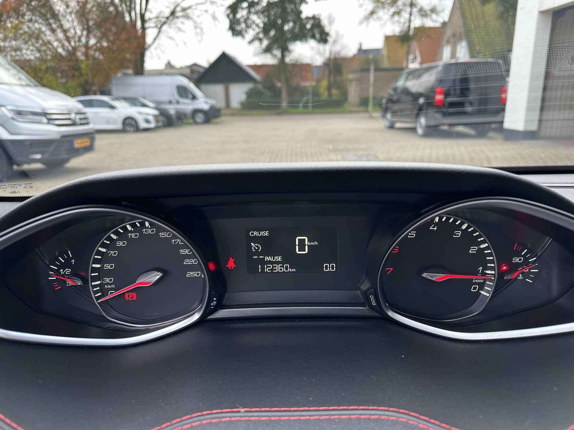 Peugeot 308 SW 1.2 Turbo 130 PK GT-line | Sportieve Uitvoering | Alcantara Bekleding | Navigatie | Full LED Verlichting | Camera | Parkeersensoren | 17 Inch Lichtmetalen Velgen | Cruise Control | Climate Control | - 14/57