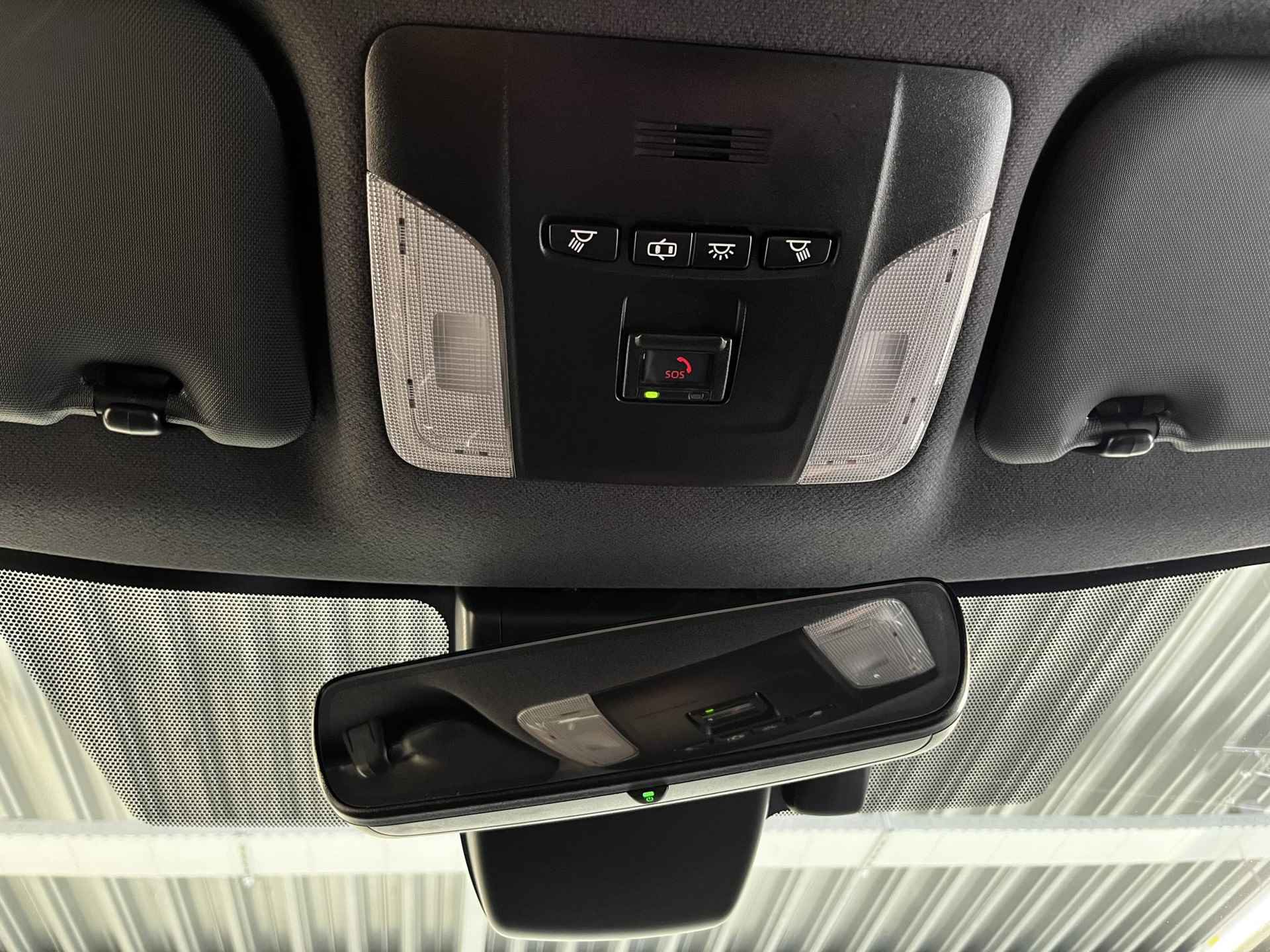 Toyota Corolla Touring Sports 1.8 Hybrid GR-Sport | Stoelverwarming & Stuurwielverwarming | Apple Carplay / Android Auto | - 11/38