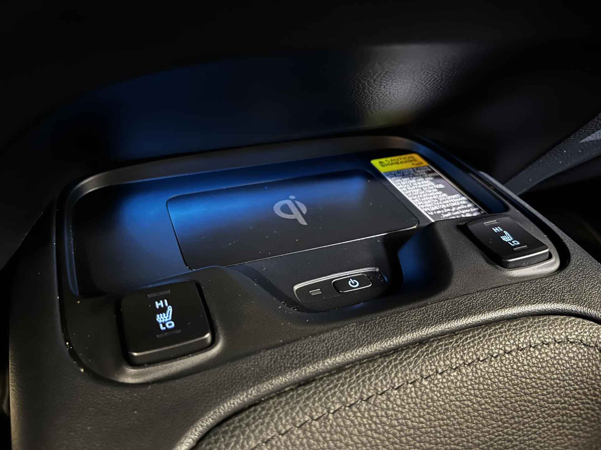 Toyota Corolla Touring Sports 1.8 Hybrid GR-Sport | Stoelverwarming & Stuurwielverwarming | Apple Carplay / Android Auto | - 21/38