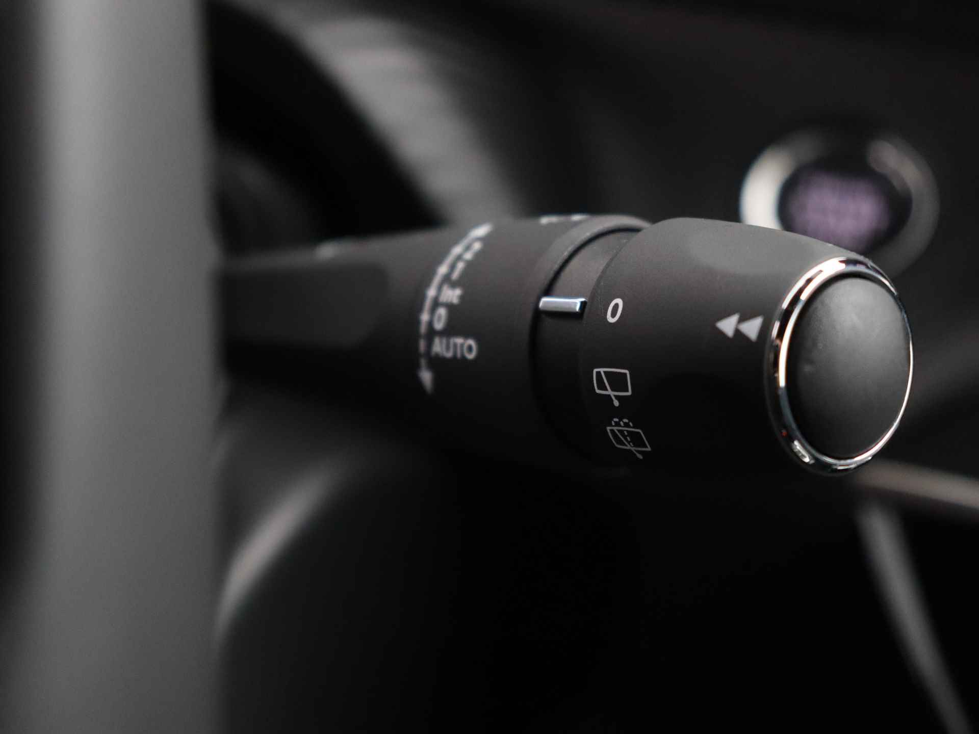 Peugeot e-2008 EV GT 54 kWh | Navigatie | Camera | Climate | Cruise | Parkeersensoren V+A | Apple Carplay & Android Auto | - 19/39