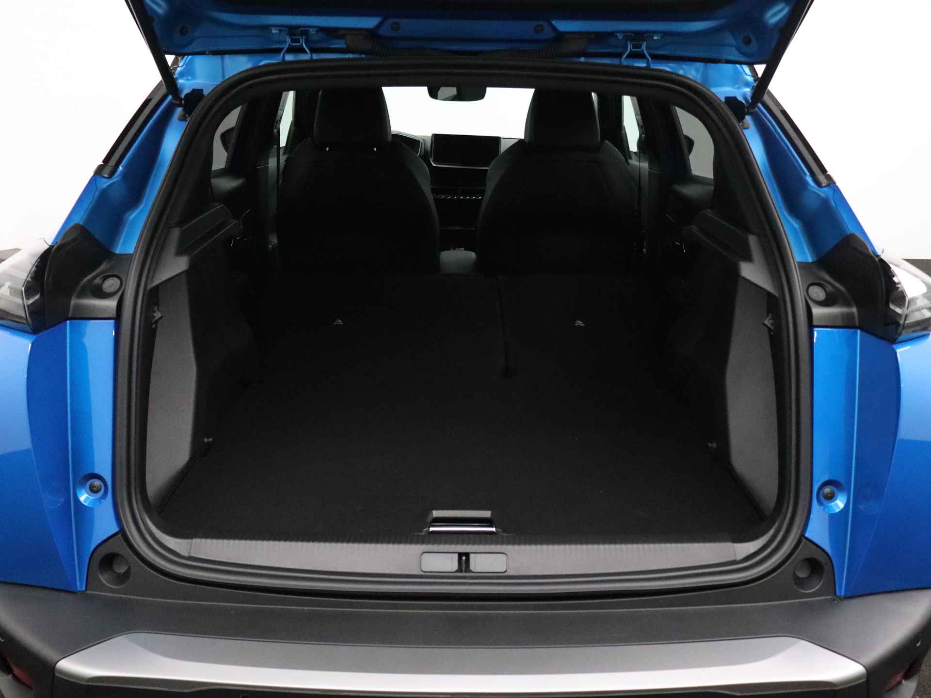 Peugeot e-2008 EV GT 54 kWh | Navigatie | Camera | Climate | Cruise | Parkeersensoren V+A | Apple Carplay & Android Auto | - 36/39