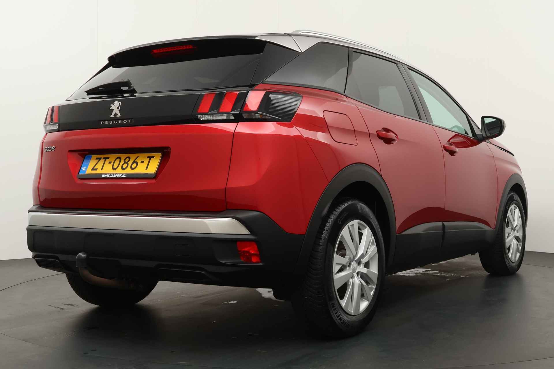 Peugeot 3008 BWJ 2019 | 1.2 131PK Executive AUTOMAAT | LEER | CLIMA | TREKHAAK | NAVI | LICHTMETAAL | PRIVACY GLASS - 3/34