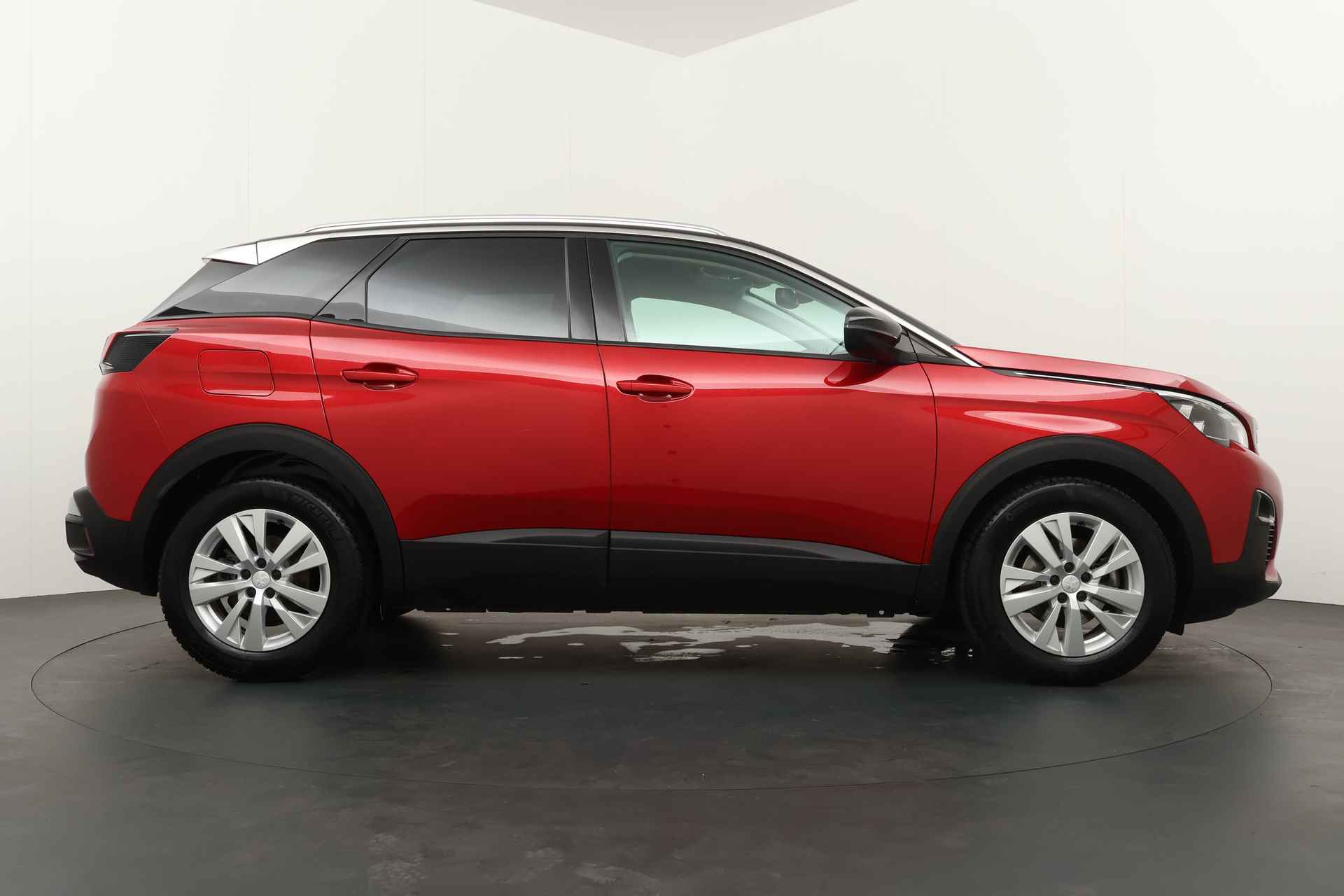 Peugeot 3008 BWJ 2019 | 1.2 131PK Executive AUTOMAAT | LEER | CLIMA | TREKHAAK | NAVI | LICHTMETAAL | PRIVACY GLASS - 26/34