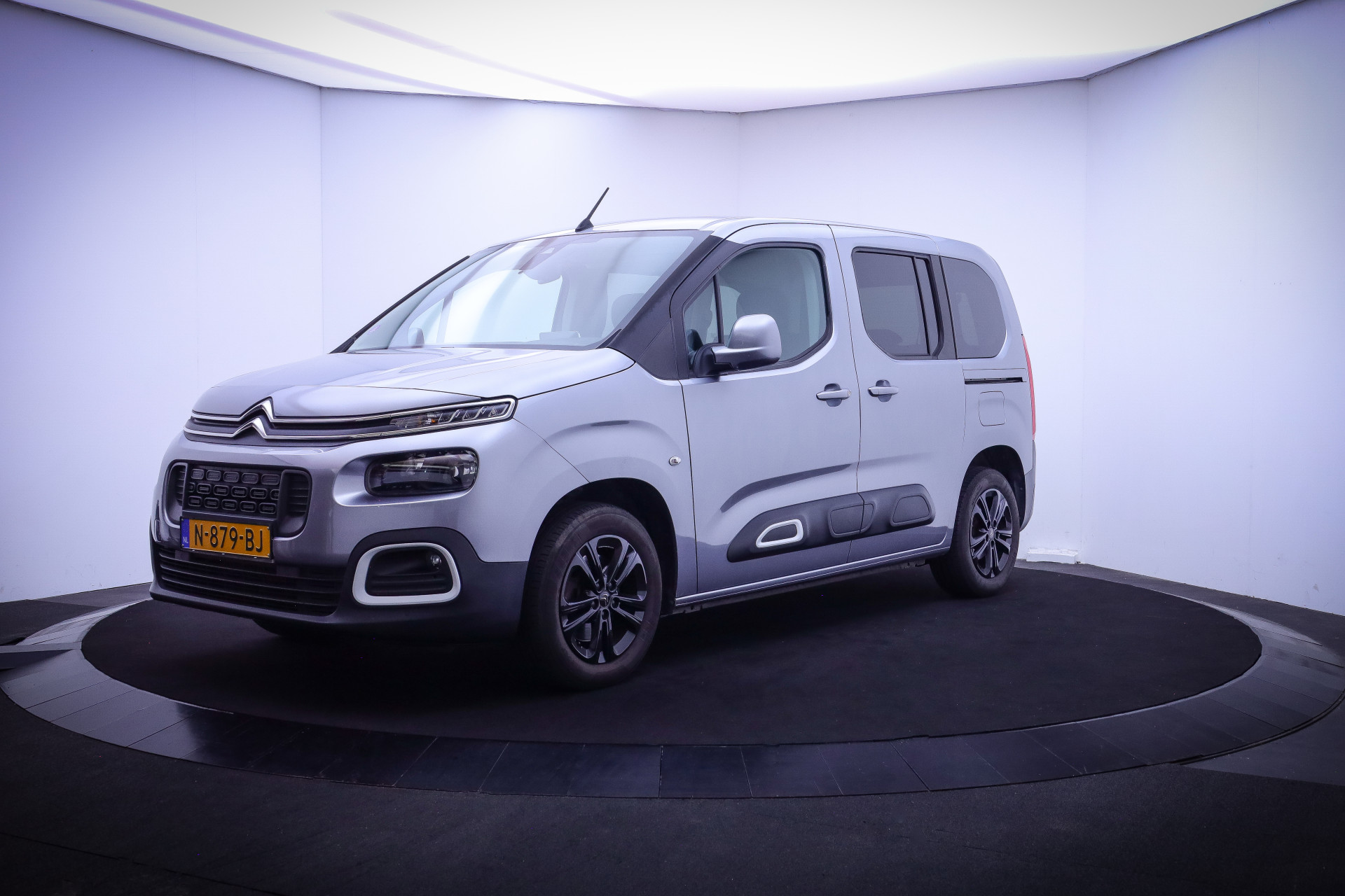 Citroën Berlingo 1.2T Aut. Feel NAVI/CARPLAY/TREKHAAK/CRUISE/CLIMA/2X SCHUIFDEUR/LED DAGRIJ/LMV