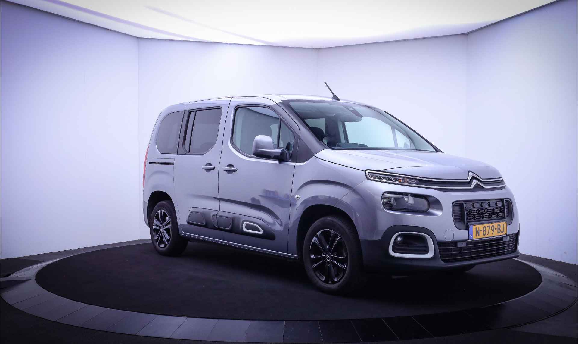 Citroën Berlingo 1.2T Aut. Feel NAVI/CARPLAY/TREKHAAK/CRUISE/CLIMA/2X SCHUIFDEUR/LED DAGRIJ/LMV - 3/25