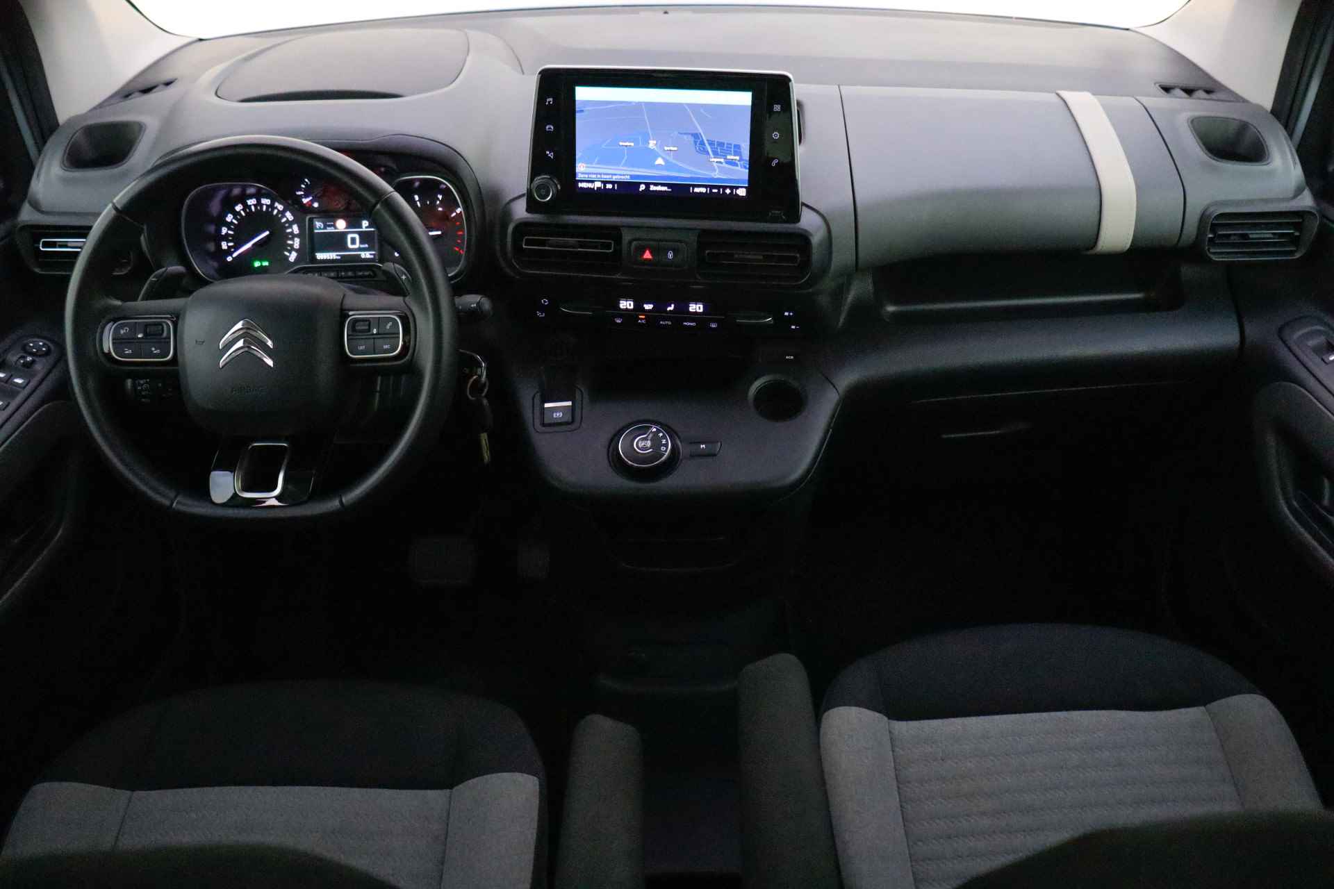 Citroën Berlingo 1.2T Aut. Feel NAVI/CARPLAY/TREKHAAK/CRUISE/CLIMA/2X SCHUIFDEUR/LED DAGRIJ/LMV - 16/25