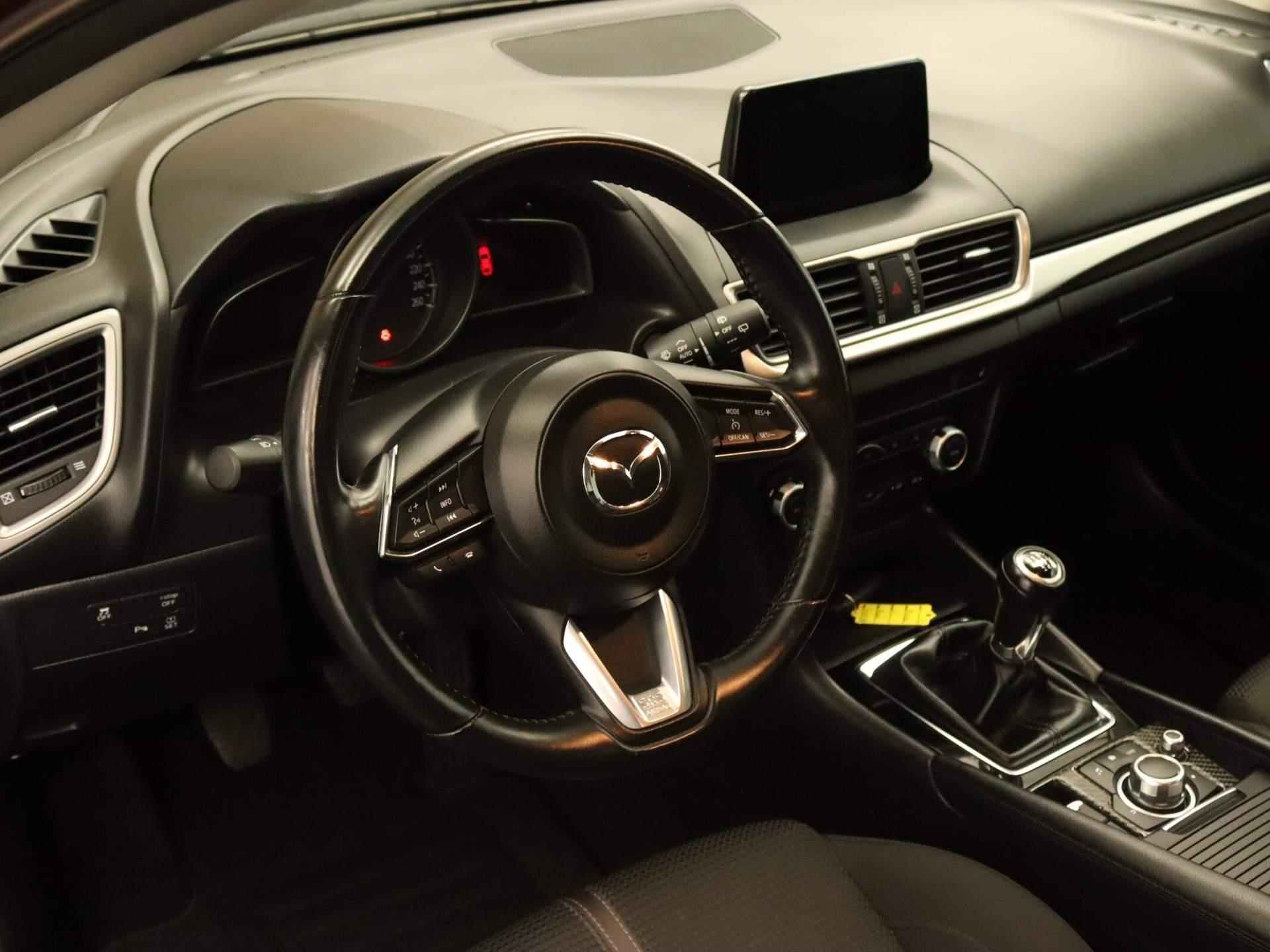 Mazda 3 2.0 SkyActiv-G 120 TS+ - NAVIGATIE - STUUR EN STOELVERWARMING - PARKEERSENSOREN VOOR EN ACHTER - CLIMATE CONTROL - 3/28