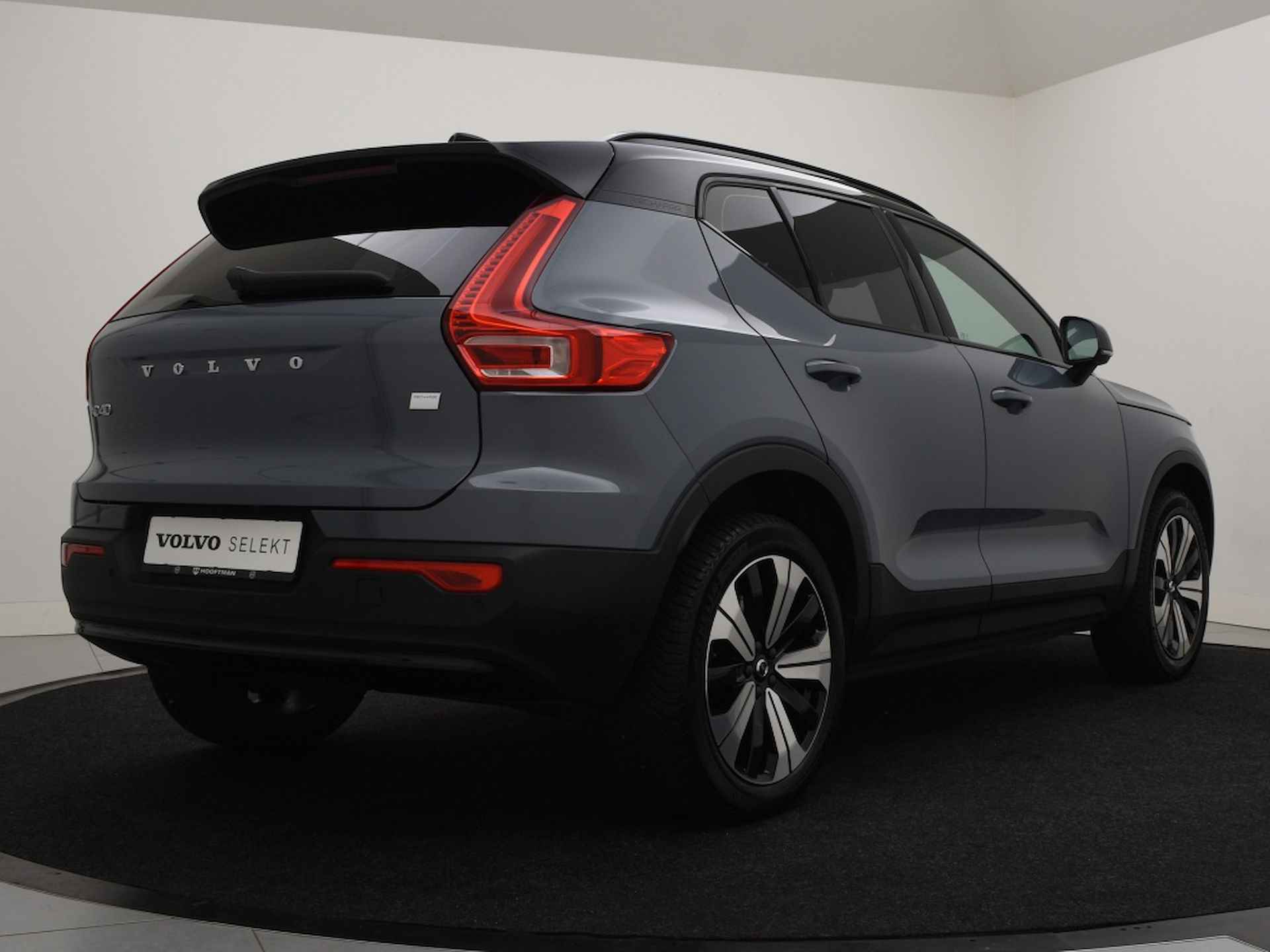 Volvo XC40 RECHARGE PURE ELECTRIC CORE 19INCH GOOGLE MAPS CAMERA - 3/29