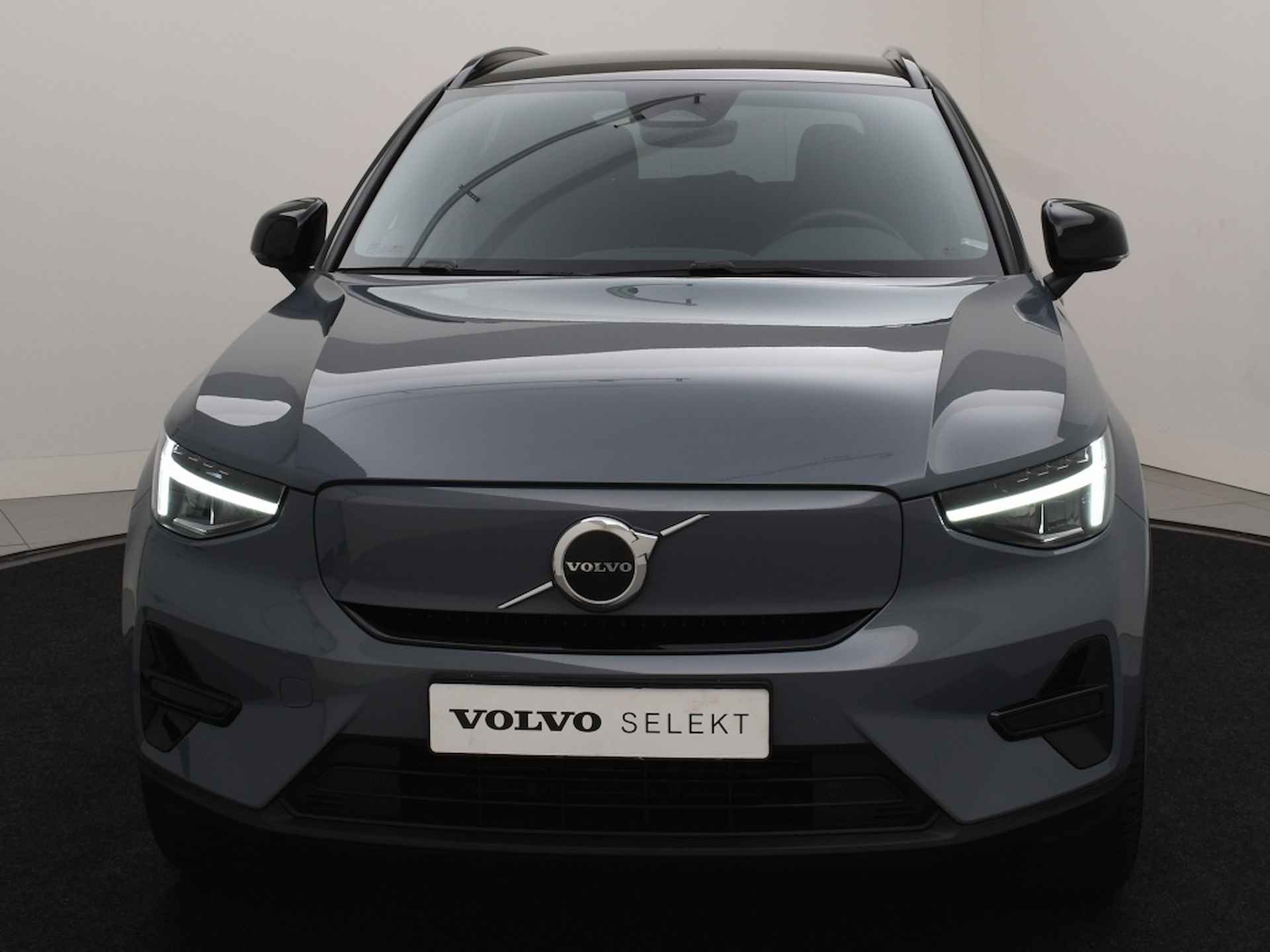 Volvo XC40 RECHARGE PURE ELECTRIC CORE 19INCH GOOGLE MAPS CAMERA - 6/29