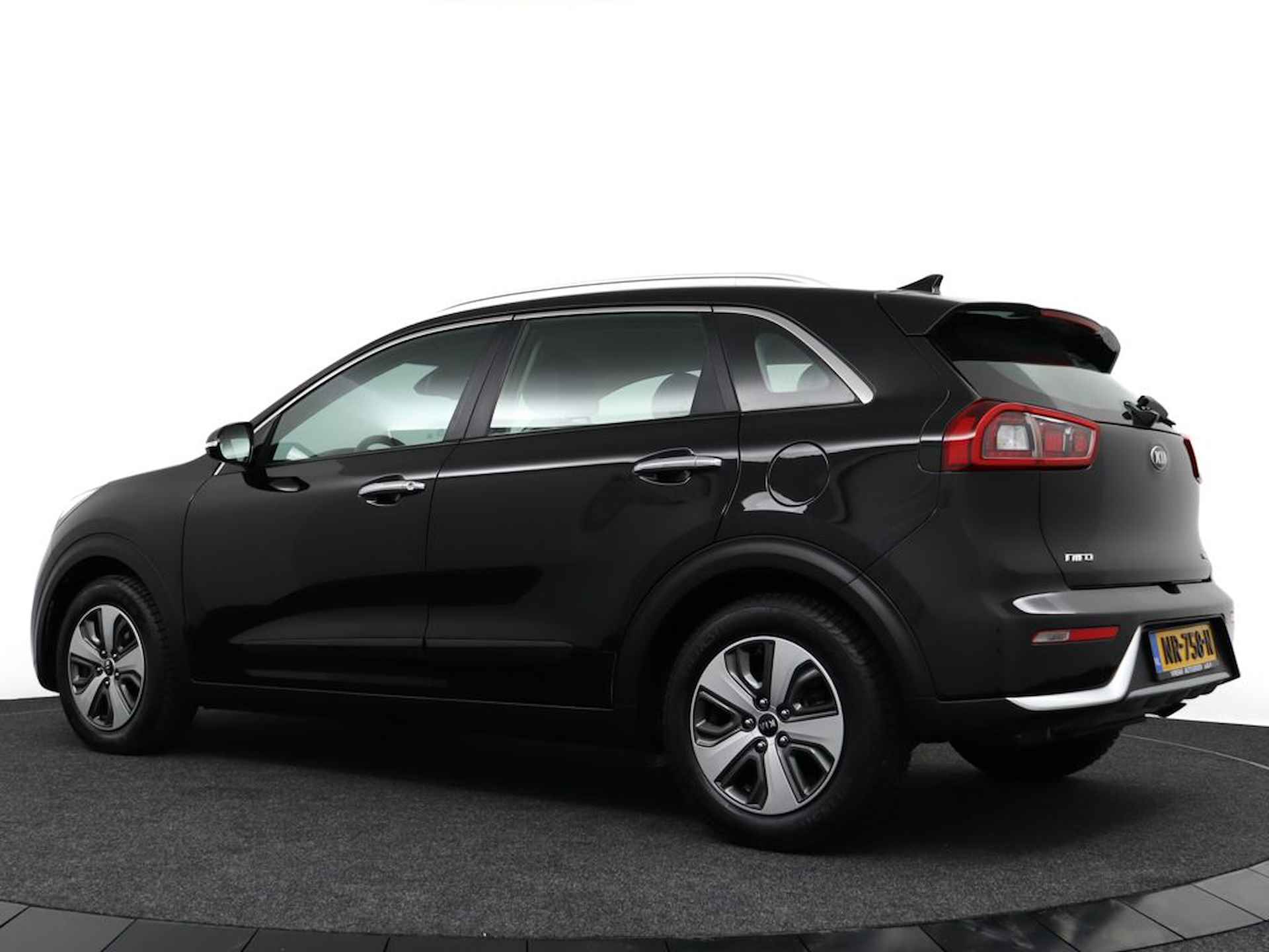 Kia Niro 1.6 GDi Hybrid First Edition - Navigatie - Cruise Control - Airco - Climate Control - Apple CarPlay / Android Auto - Fabrieksgarantie tot 05-2024 - 5/54