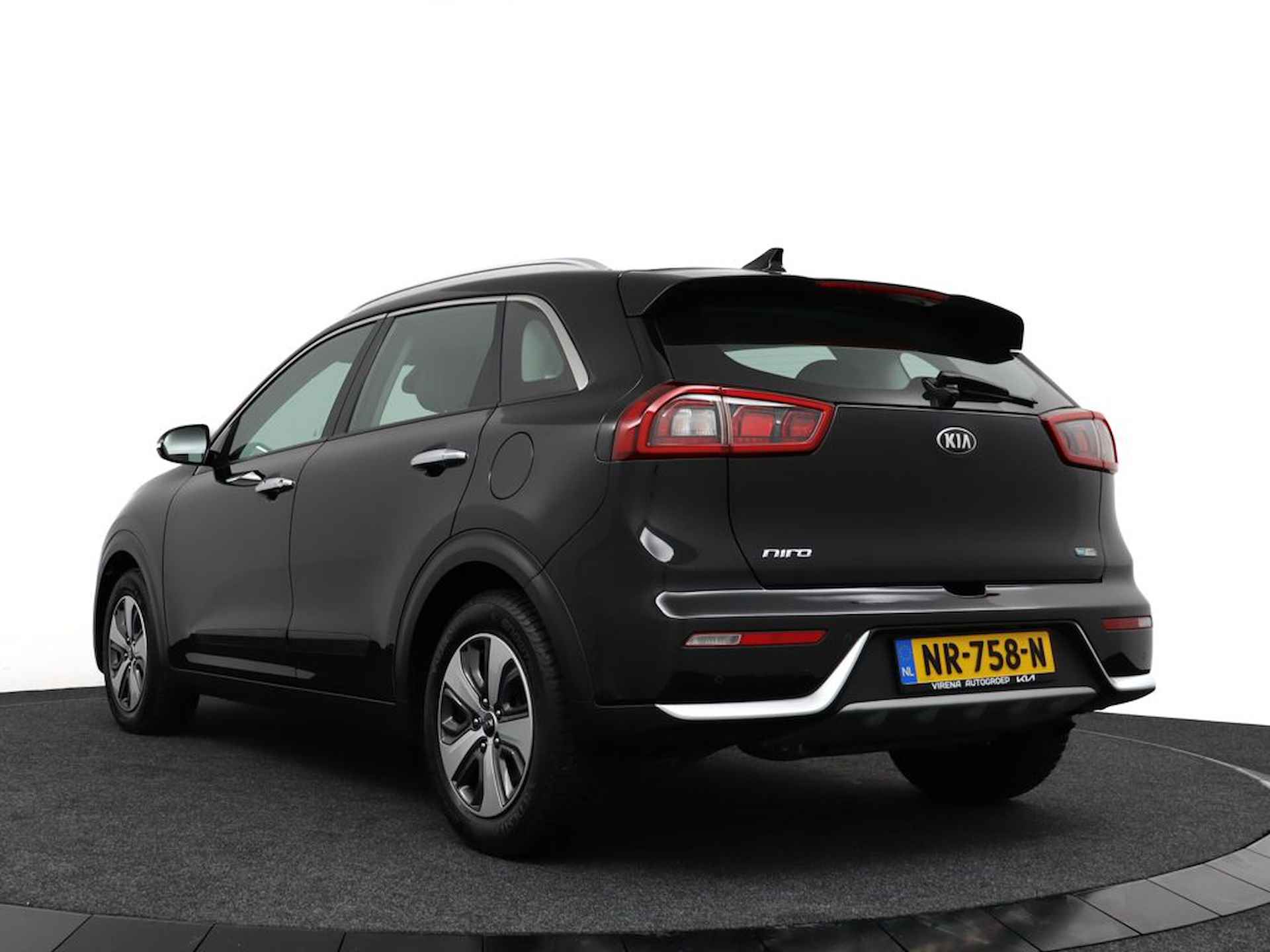 Kia Niro 1.6 GDi Hybrid First Edition - Navigatie - Cruise Control - Airco - Climate Control - Apple CarPlay / Android Auto - Fabrieksgarantie tot 05-2024 - 6/54