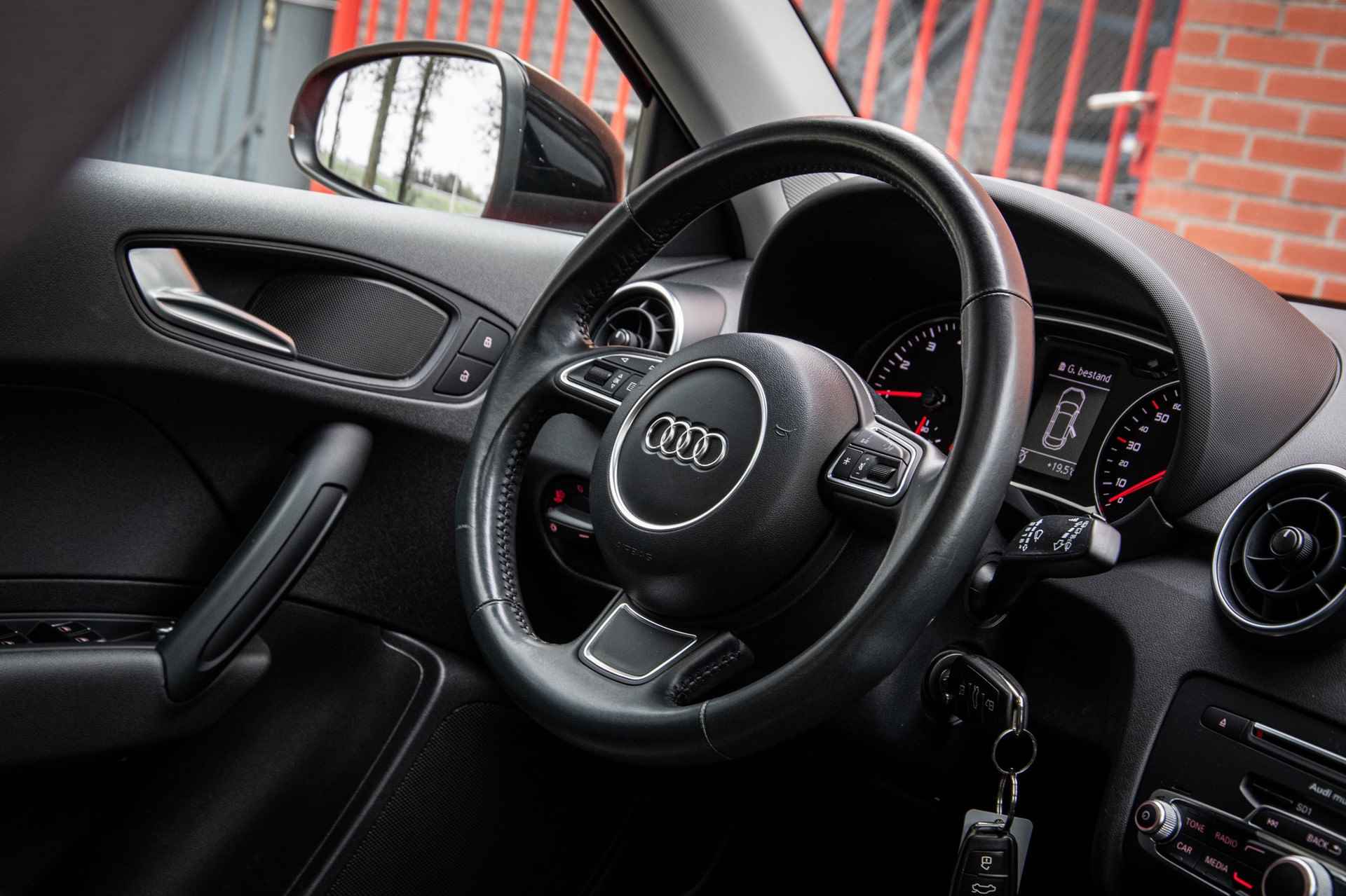 Audi A1 Sportback 1.0 TFSI S-line Adrenalin | NAP | Panoramadak | Cruise control | Navigatie | - 40/53