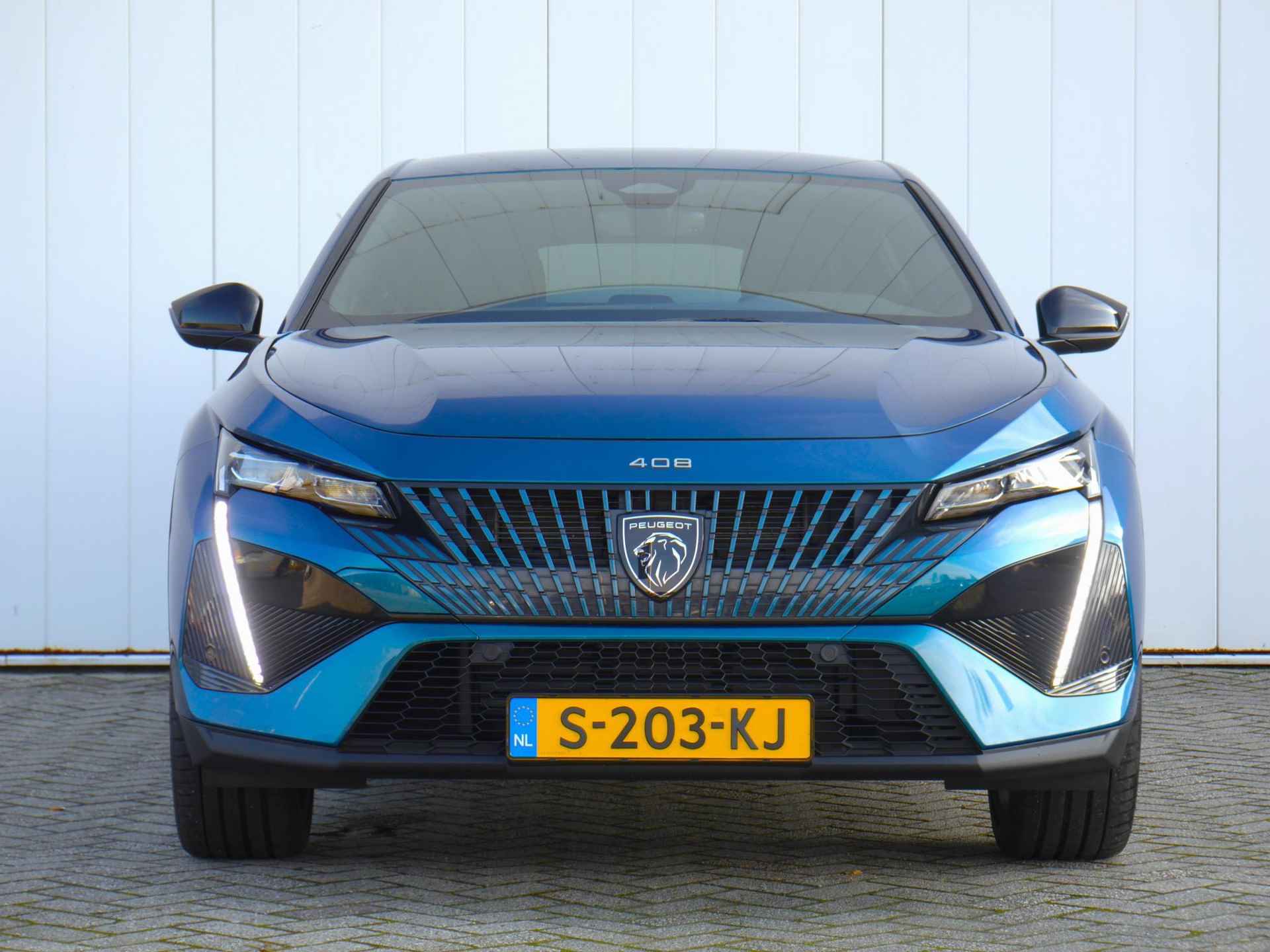 Peugeot 408 1.6 HYbrid GT EAT8 First Edition 225 Pk | AGR Comfort Stoel | Massage & Stoelverwarming | Elektronische Achterklep | 20 Inch Velgen | Adaptieve Cruise Control | Navigatie | Draadloos Apple Carplay & Android Auto - 7/64