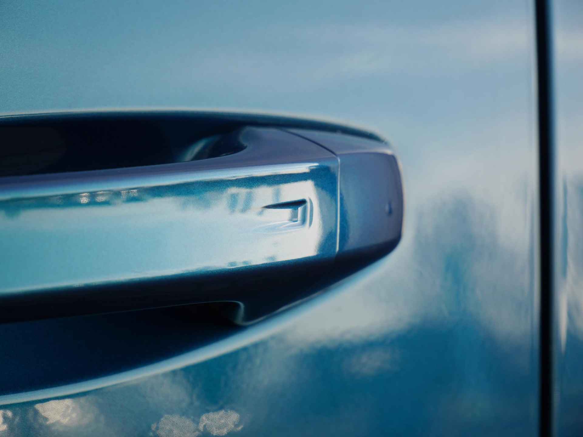 Peugeot 408 1.6 HYbrid GT EAT8 First Edition 225 Pk | AGR Comfort Stoel | Massage & Stoelverwarming | Elektronische Achterklep | 20 Inch Velgen | Adaptieve Cruise Control | Navigatie | Draadloos Apple Carplay & Android Auto - 38/64