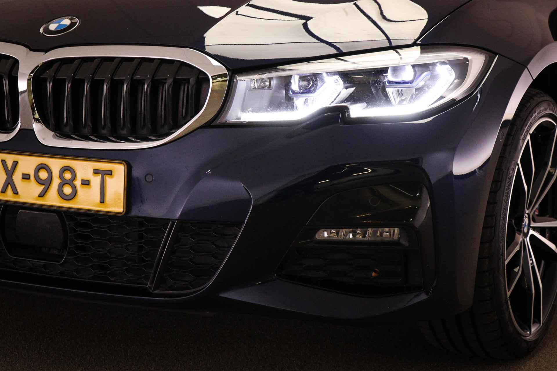 BMW 3-serie 330e M-Sport High Executive | OPEN DAK | LASER LED | HEAD UP | STUURVERWARMING - 19/66