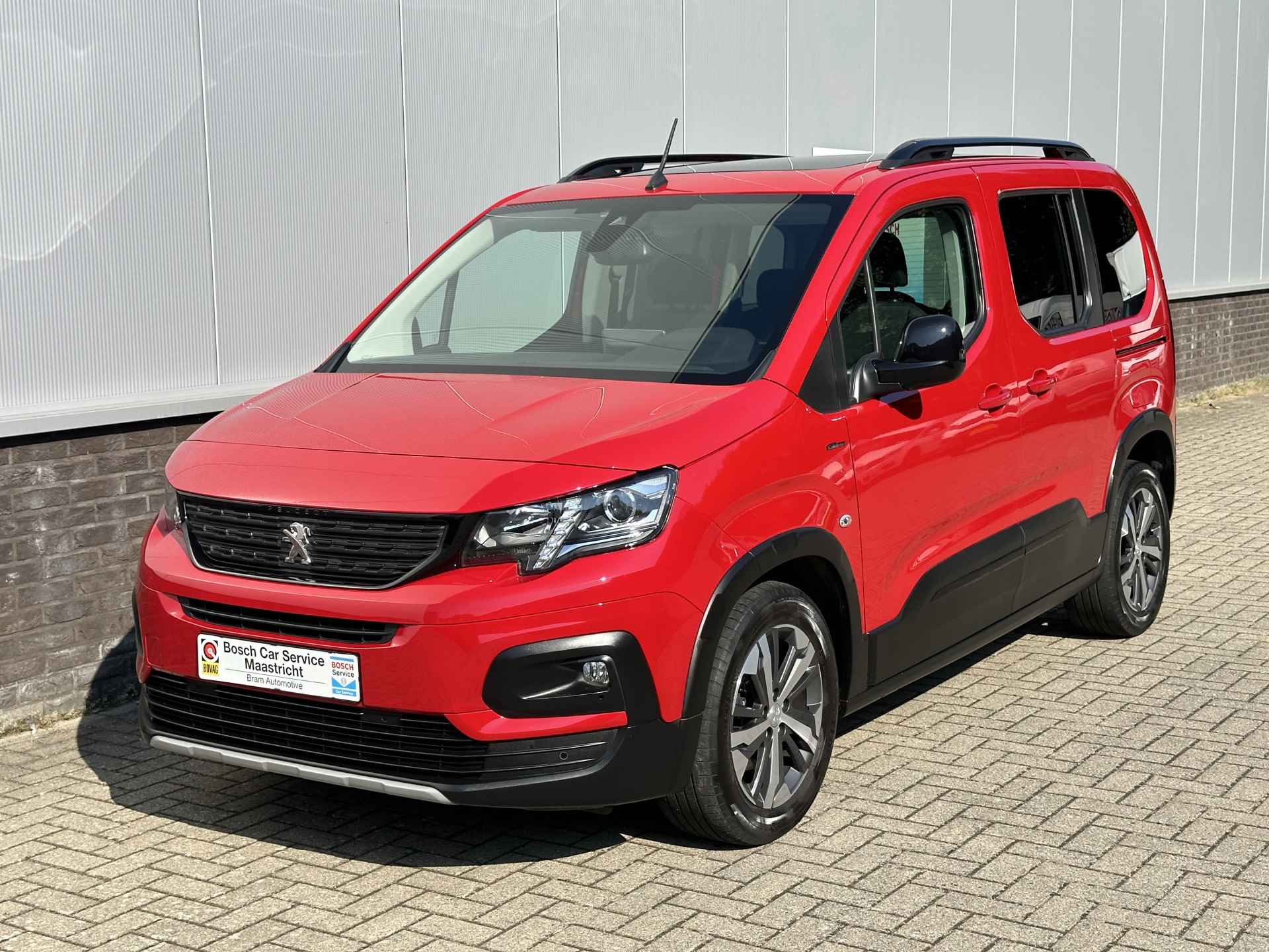 Peugeot Rifter 1.2 Puretech GT-Line | Panorama | Key-less | PDC | Wireless charging | Carplay | Winter-pakket | 17' | Interesse, Proefrit? Bel of app met: 06-24 28 28 42 - 4/41