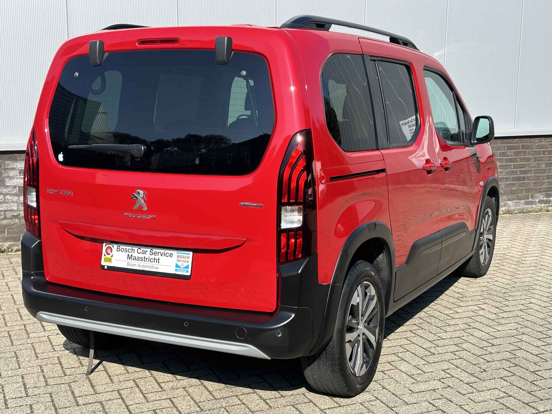 Peugeot Rifter 1.2 Puretech GT-Line | Panorama | Key-less | PDC | Wireless charging | Carplay | Winter-pakket | 17' | Interesse, Proefrit? Bel of app met: 06-24 28 28 42 - 6/41