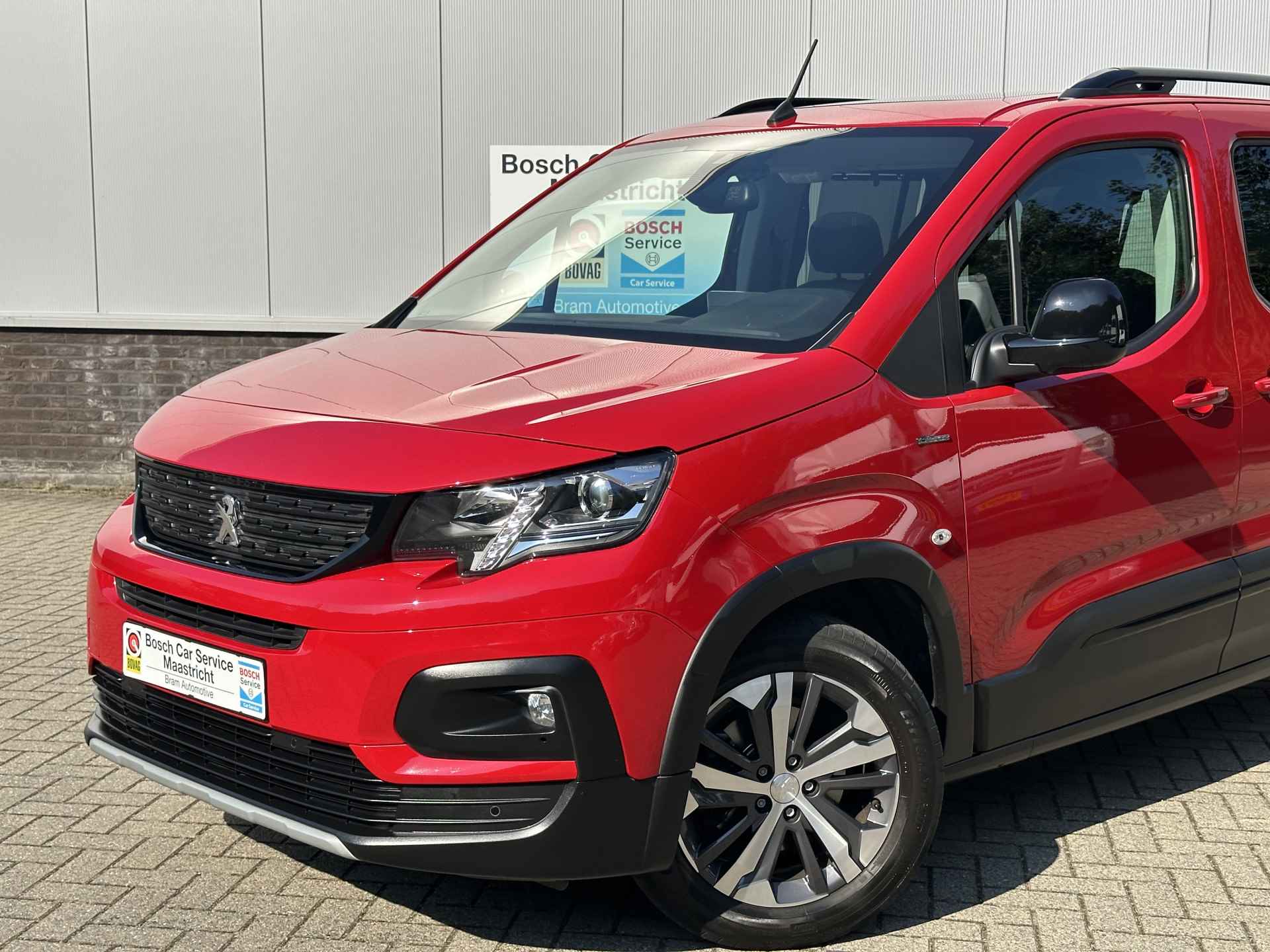 Peugeot Rifter 1.2 Puretech GT-Line | Panorama | Key-less | PDC | Wireless charging | Carplay | Winter-pakket | 17' | Interesse, Proefrit? Bel of app met: 06-24 28 28 42 - 7/41