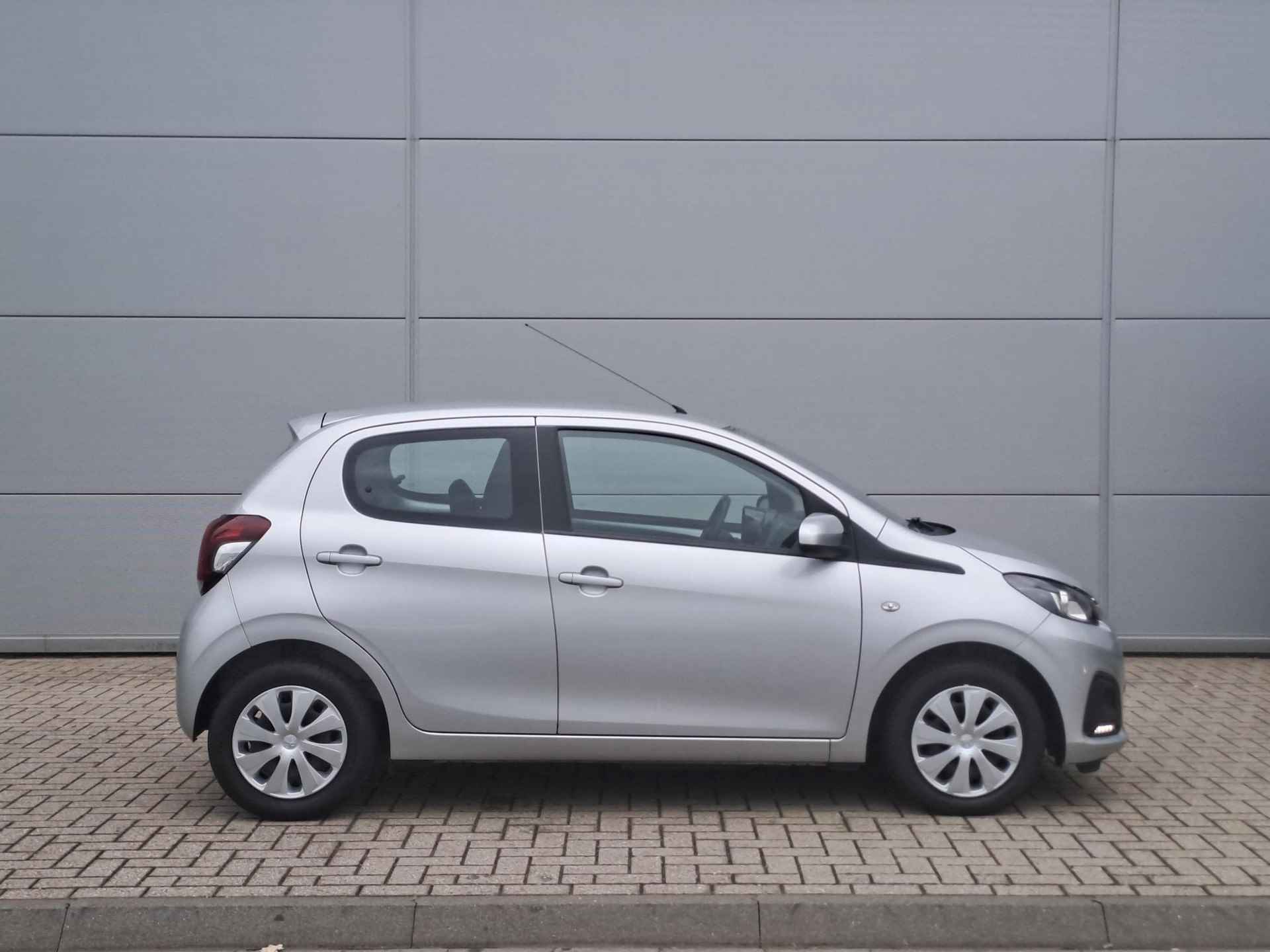 Peugeot 108 1.0 e-VTi Active | Airco | Elektrische ramen | Zuinig! - 4/28