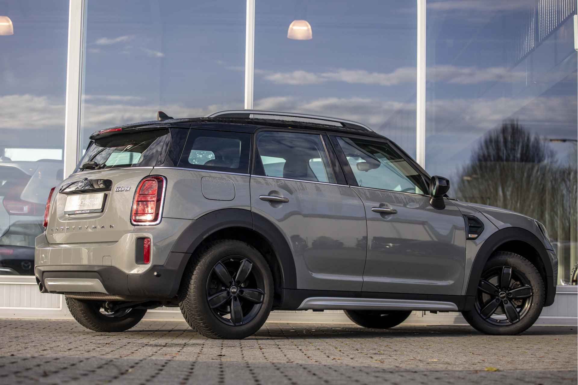 MINI Countryman 1.5 Cooper Business Edition | Automaat | Carplay | NL Auto | Cruise - 2/35