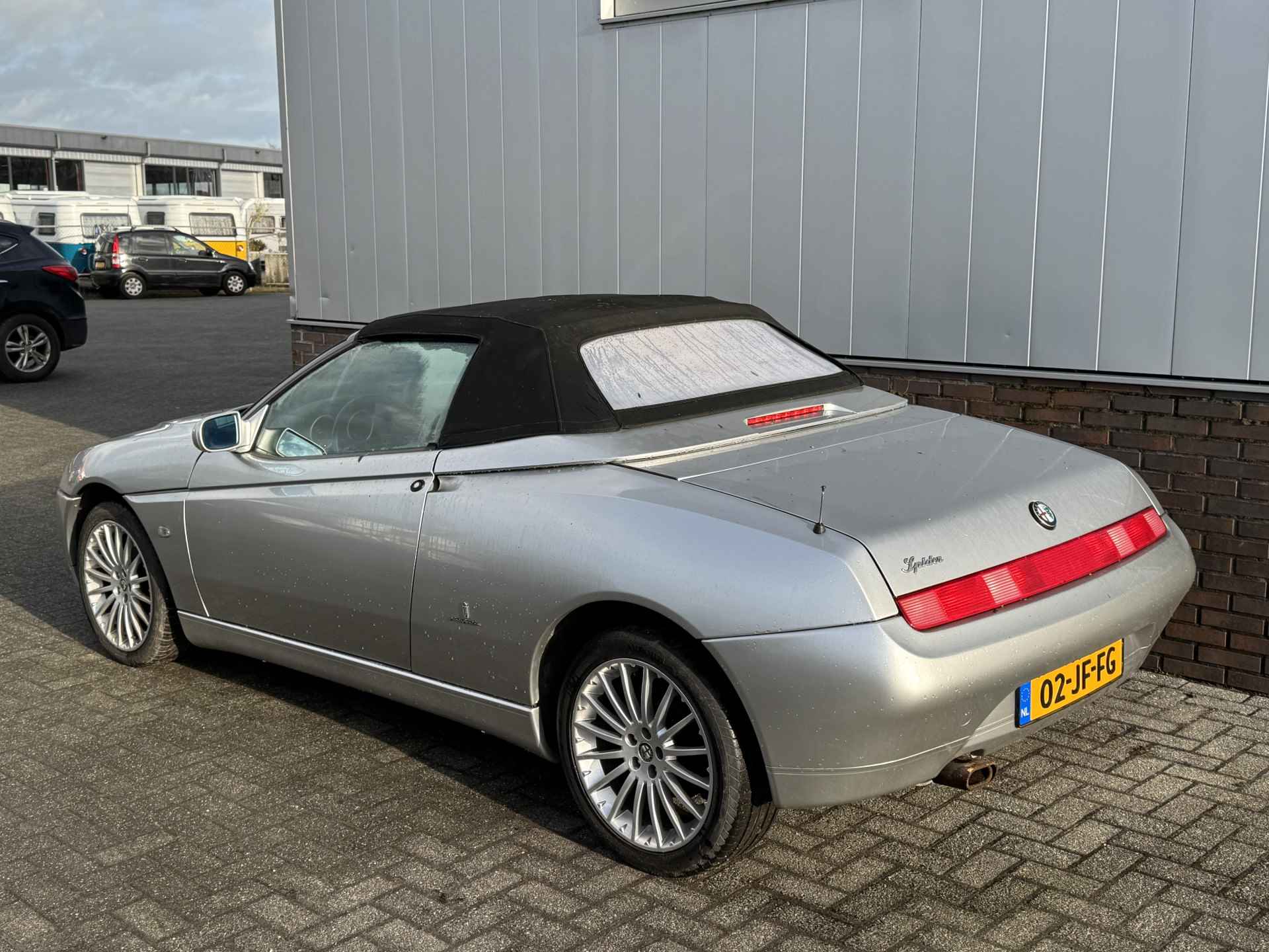 Alfa Romeo Spider 2.0-16V T.Spark L | Nieuwe APK | bodem heeft in de toekomst aandacht nodig | Meeneemprijs - 2/4