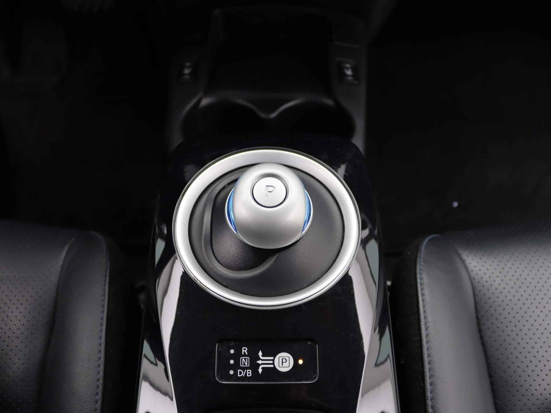 Nissan LEAF Tekna 30 kWh Airco | Navigatie | Achteruitrijcamera | Cruise Control Leren Bekleding | - 10/45