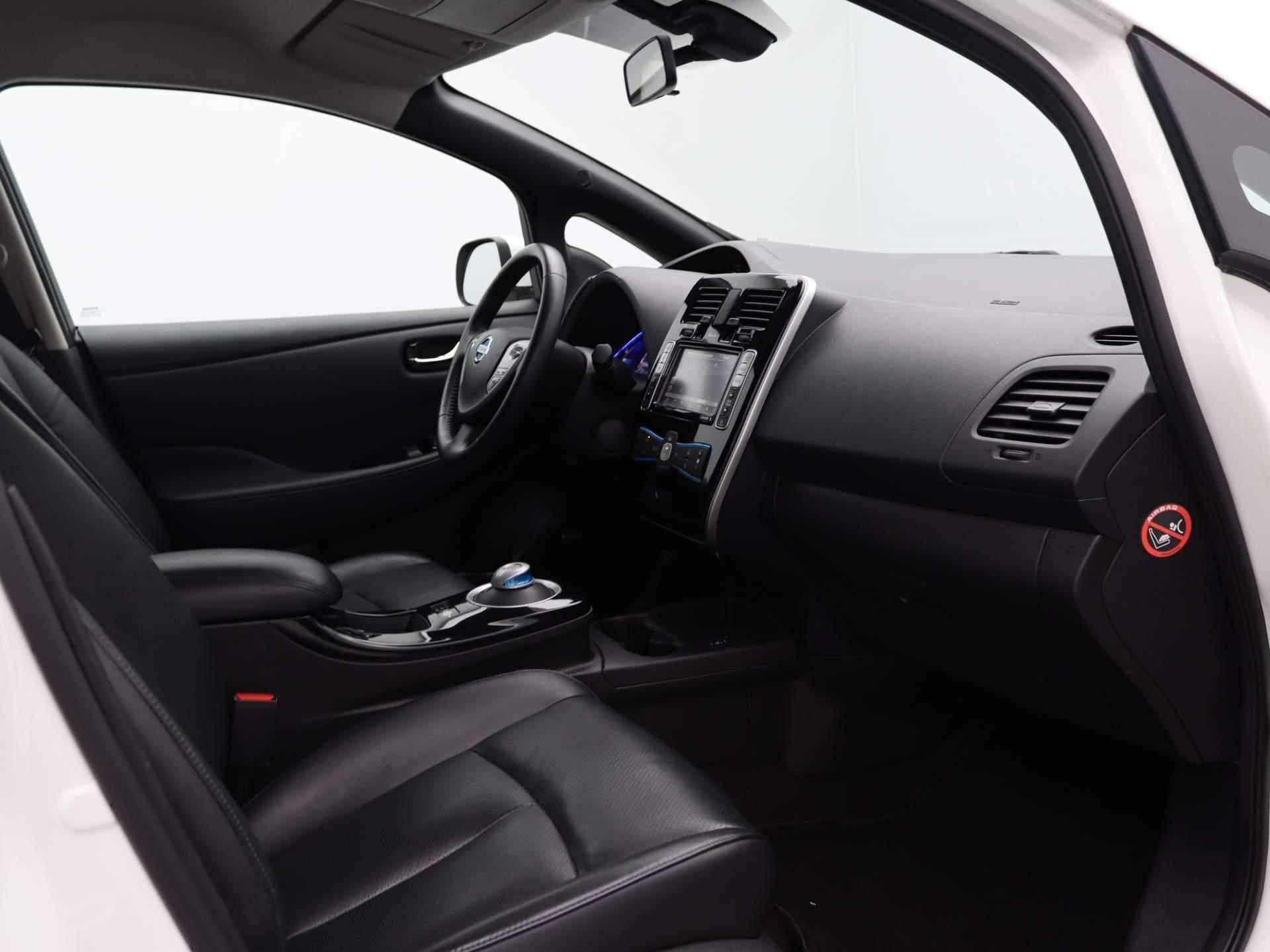 Nissan LEAF Tekna 30 kWh Airco | Navigatie | Achteruitrijcamera | Cruise Control Leren Bekleding | - 27/46