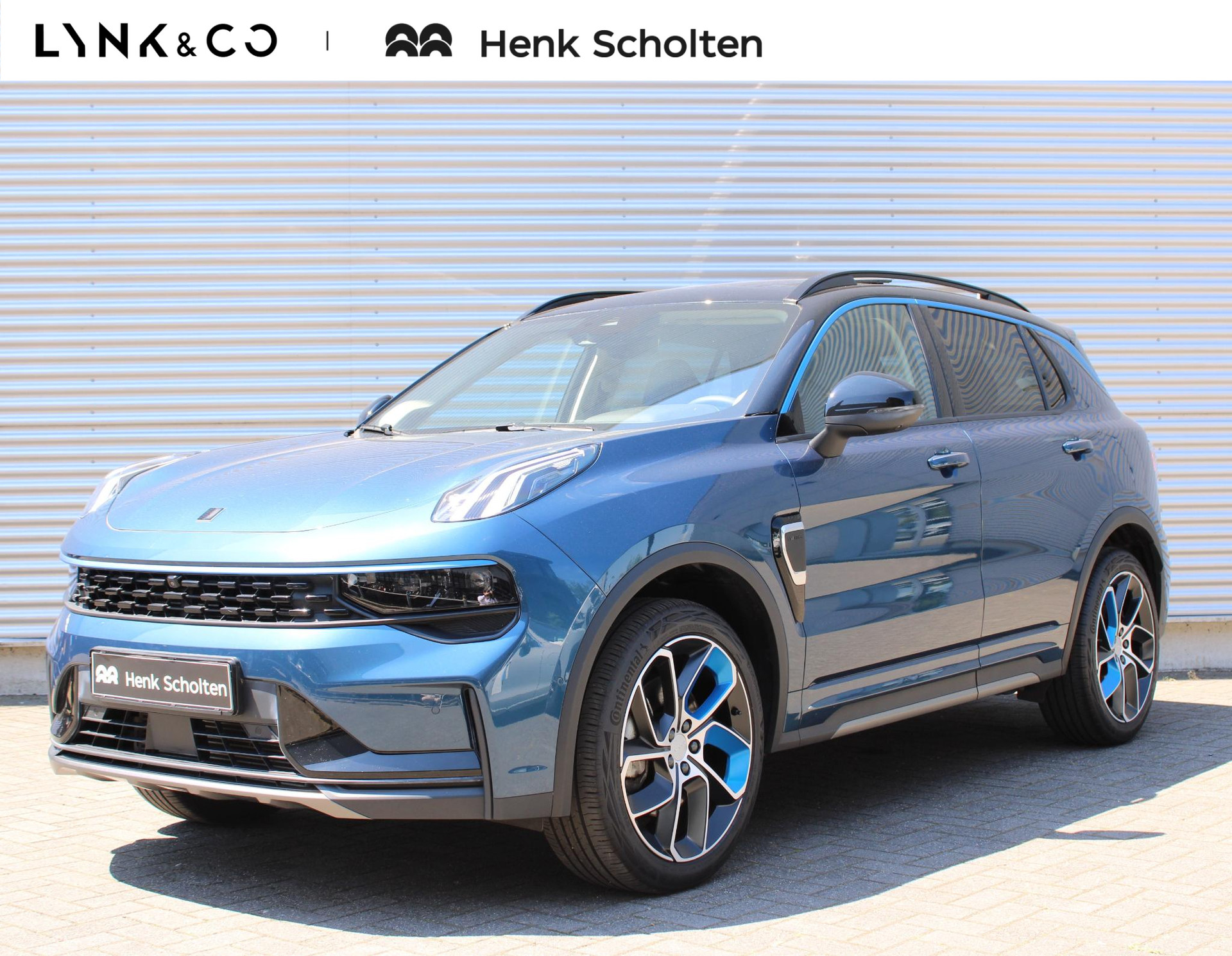 Lynk & Co 01 AUT7 261PK Plug-in Hybrid Business Edition, *Nieuwe Auto* Trekhaak, Stoel/Stuurwiel Verwarming, Panoramisch Schuif-/Kanteldak, Infinity Premium Geluidssysteem, Parkeersensoren Voor + Achter, Achteruitrijcamera, Elektrisch Verstelbare Bestuurdersstoel Met Geheugen, Adaptieve Cruise Control, Highway Assist, Verwarmbare Voorstoelen, Apple CarPlay, Android Auto