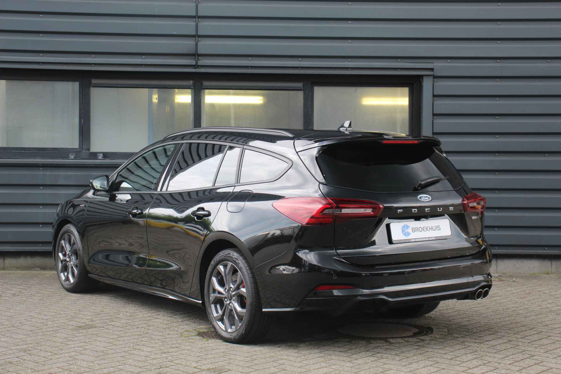 Ford Focus Wagon 1.0 125 pk Hybrid ST Line Style Design pack ST-Line Style | Privacy glass | Family pack | Parking pack | Winter pack | Tre | Design pack ST-Line Style | Privacy glass | Family pack | Parking pack | Winter pack | Trekhaak voorbereiding - 4/39