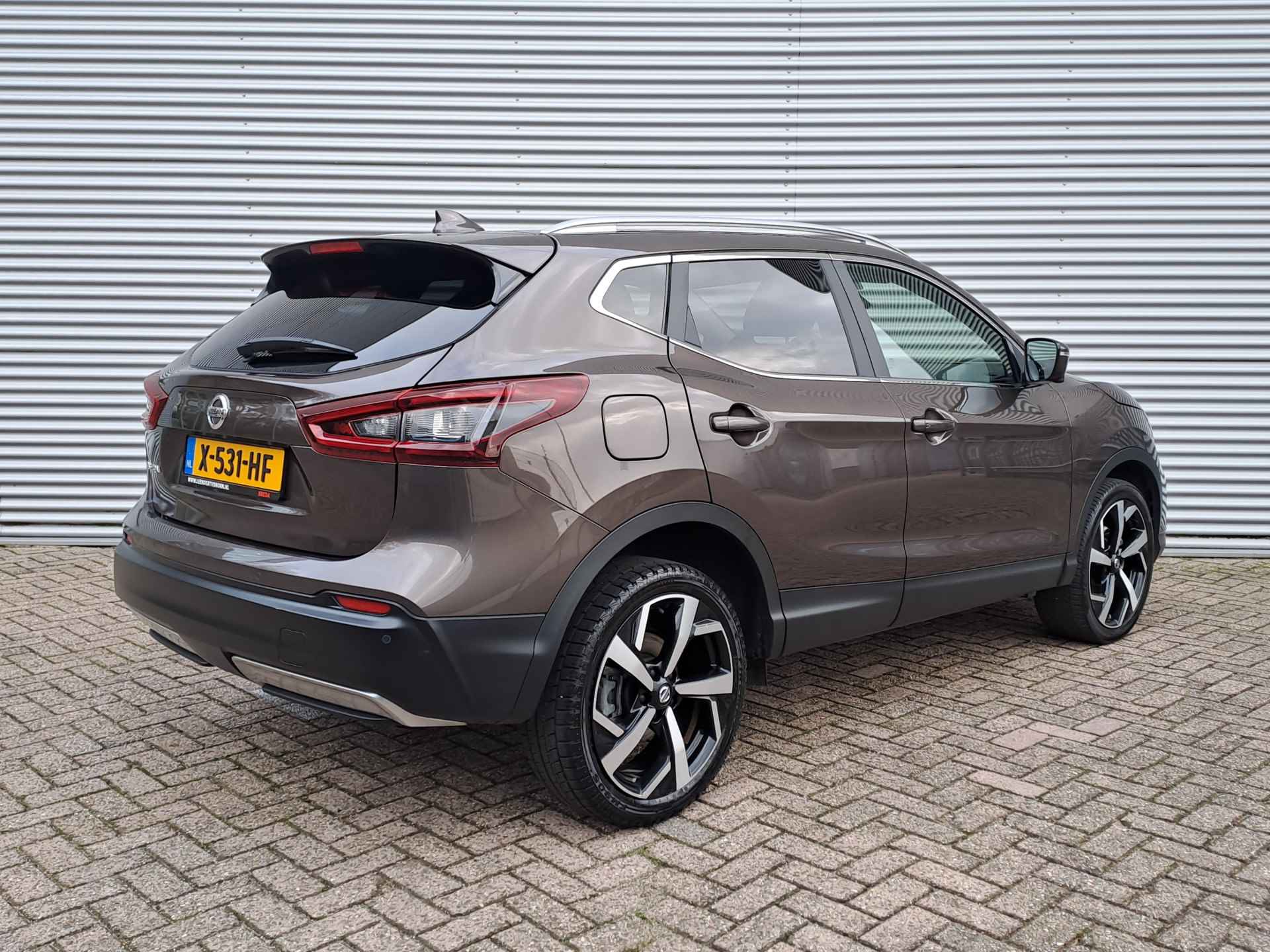 Nissan QASHQAI 1.3 DIG-T Design Edition Tekna Nappa Leder | Stoelverwarming | Navigatie | 360 Camera | Cruise | 19 INCH Lichtmetalen velgen - 4/39