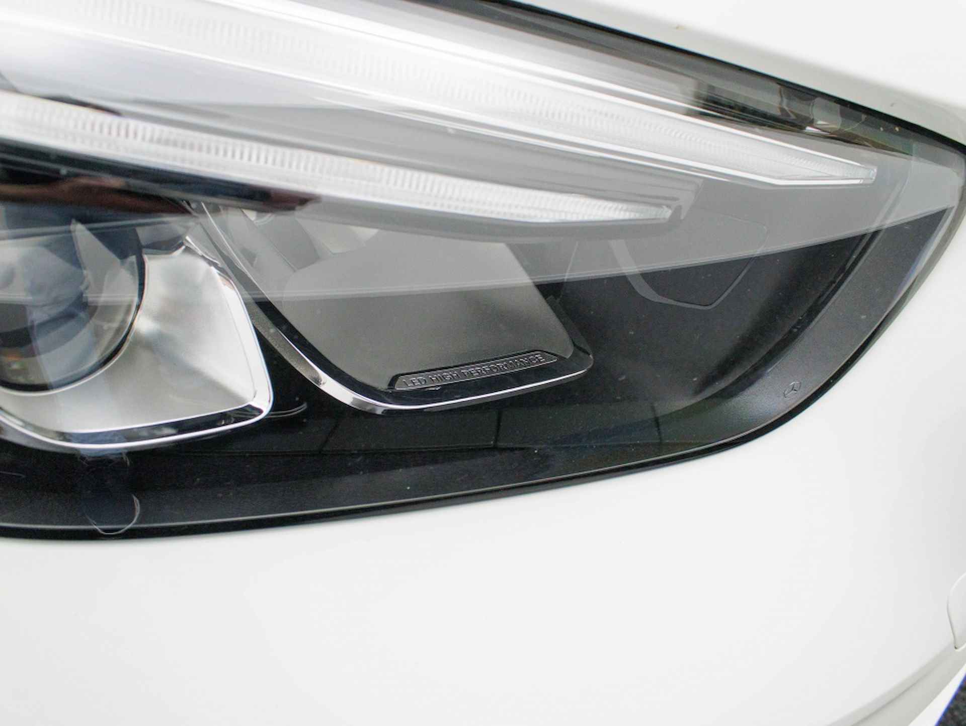 Mercedes-benz B-klasse 180 Launch Edition Premium | All-seasons | LED | 360° camera - 48/50
