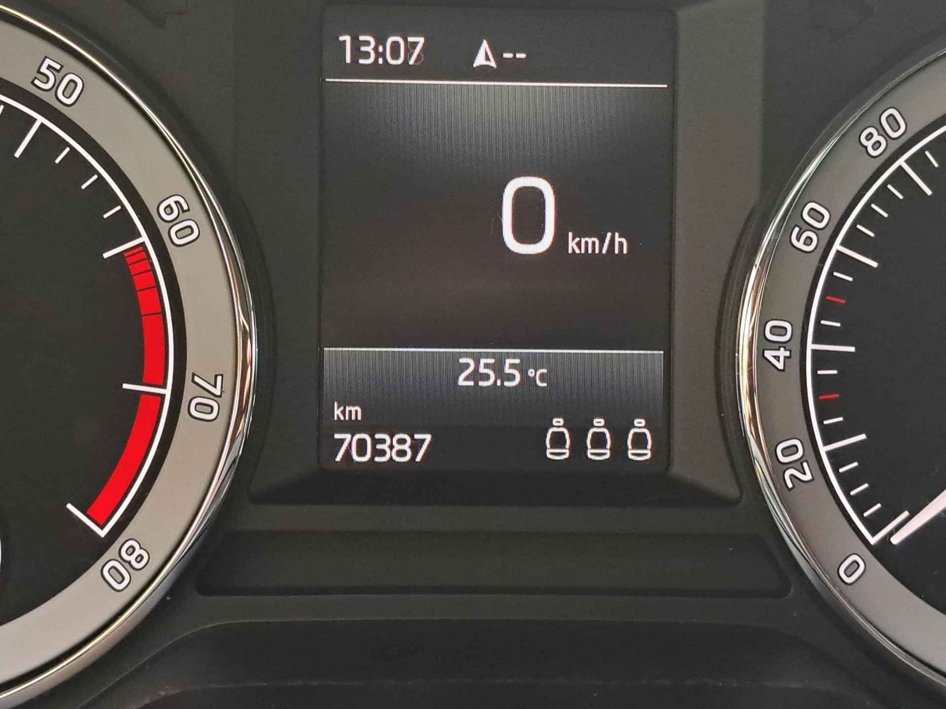 Skoda Octavia Combi 1.0 TSI Greentech Business Edition | Navigatie | Climate Control | LM Velgen | Cruise Control | PDC - 23/27