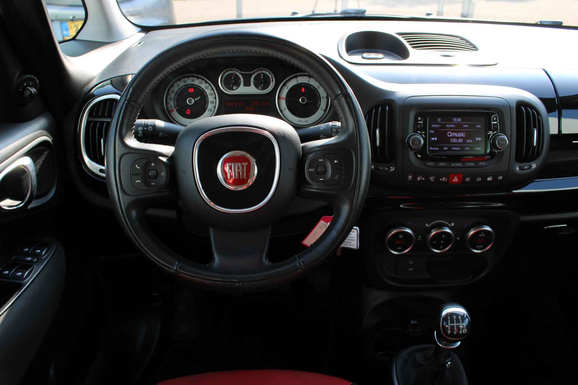 Fiat 500 L 0.9 TwinAir 105 Easy | Climate control | Parkeer sensoren | Dealer onderhouden - 29/39