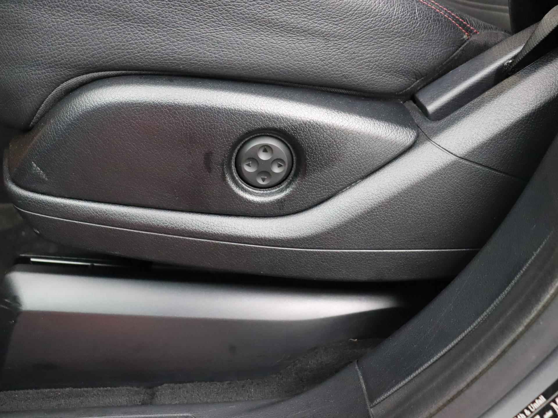 Mercedes-Benz GLE-klasse Coupé 450 AMG 4MATIC | Navigatie | Leder | 22 Inch Velgen | 360' Camera | Panorama-dak | Black Pakket | Harman-Kardon Audio | - 30/39