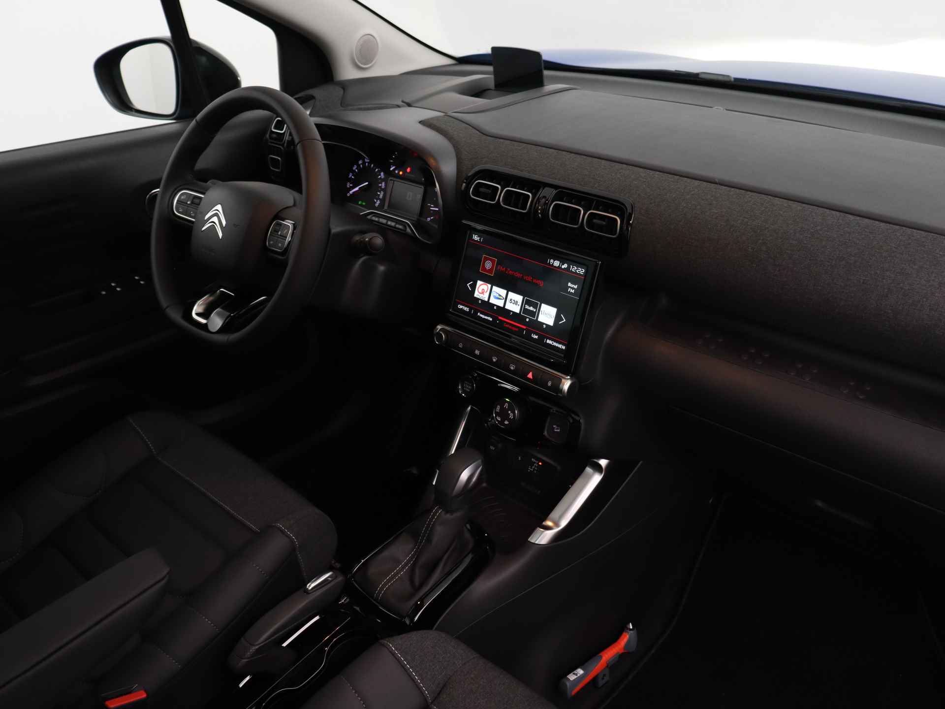 Citroën C3 Aircross PureTech 130pk Automaat Shine Pack Rijklaar | Panoramadak | Keyless | Achteruitrijcamera | - 8/27