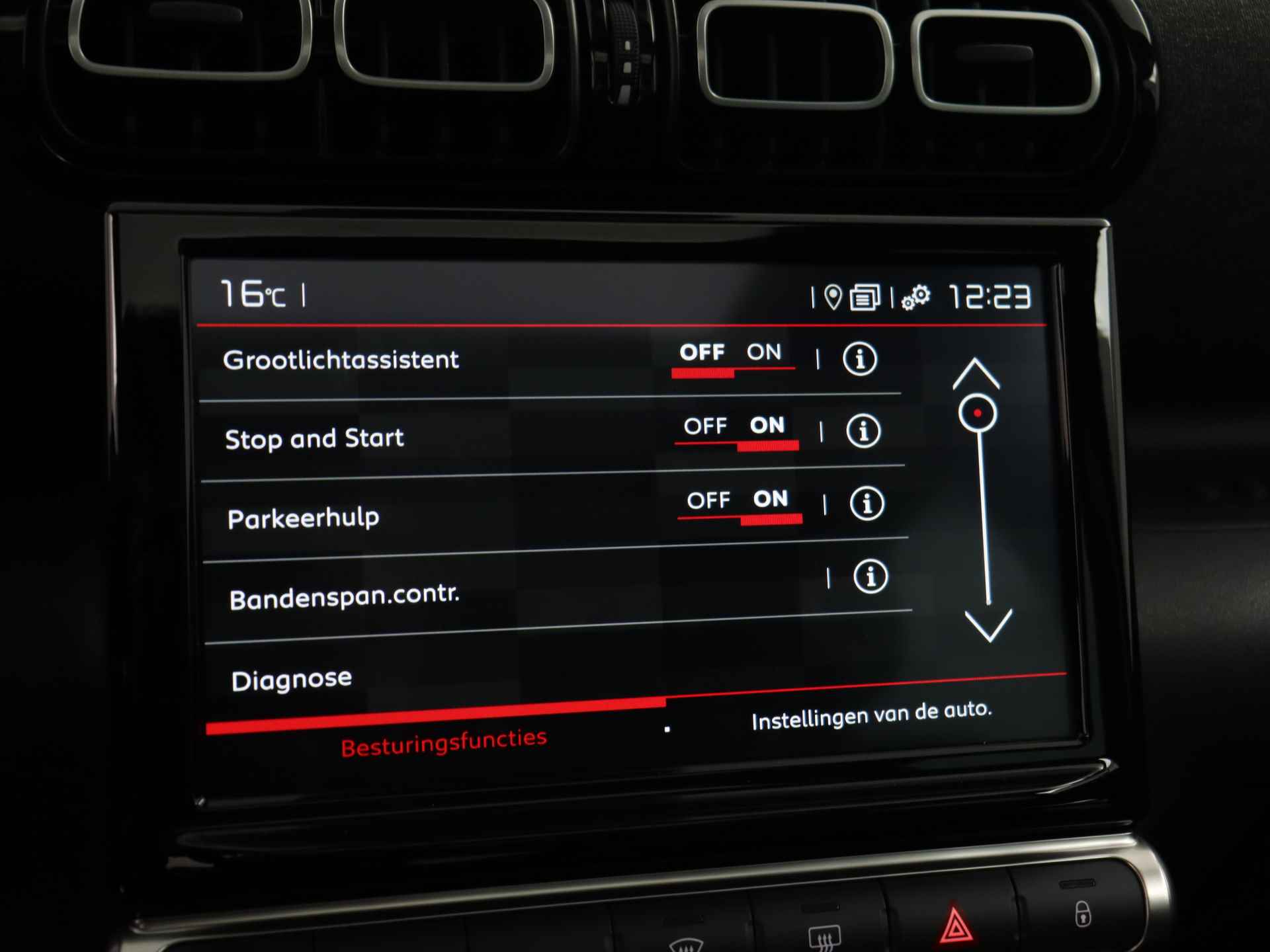 Citroën C3 Aircross PureTech 130pk Automaat Shine Pack Rijklaar | Panoramadak | Keyless | Achteruitrijcamera | - 16/27