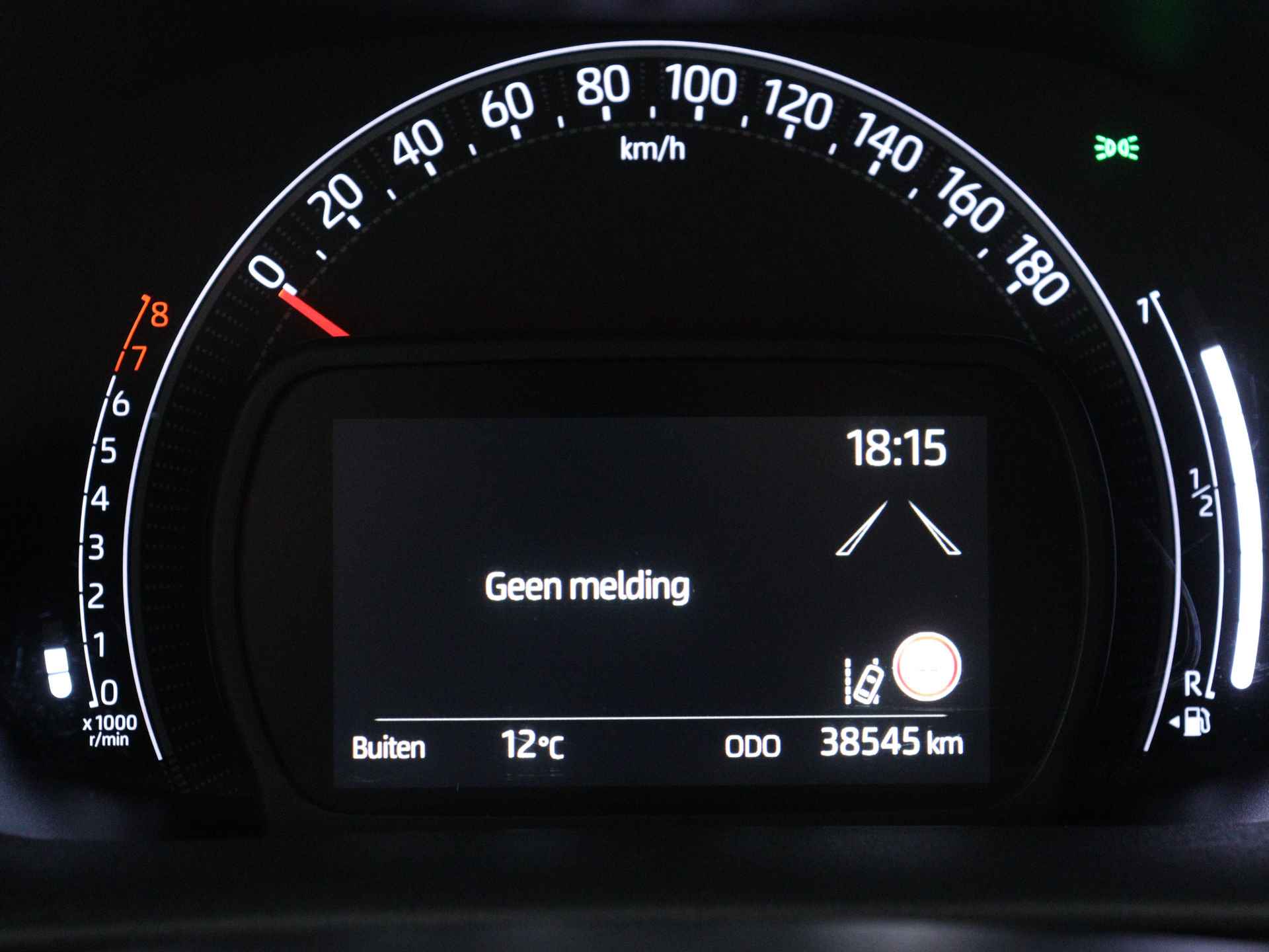 Toyota Aygo X 1.0 VVT-i MT play | Airco | Cruise Control Adaptief | Apple Carplay/Android Auto | Rijstrooksensor met correctie | - 7/41