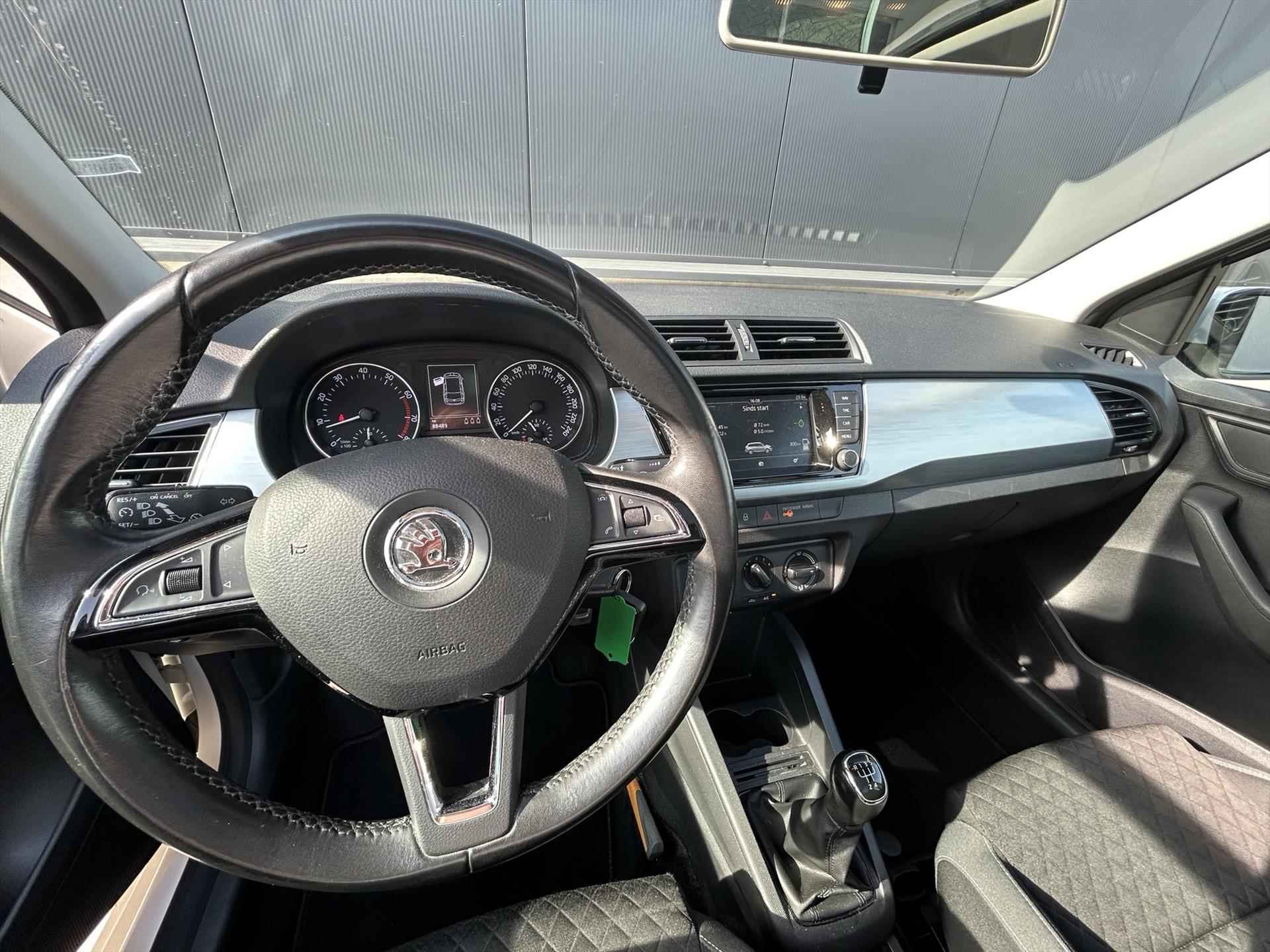 SKODA Fabia Combi 1.2 TSI 90pk Ambition Business | Panoramadak | Cruise Control | Airco | Trekhaak - 5/28