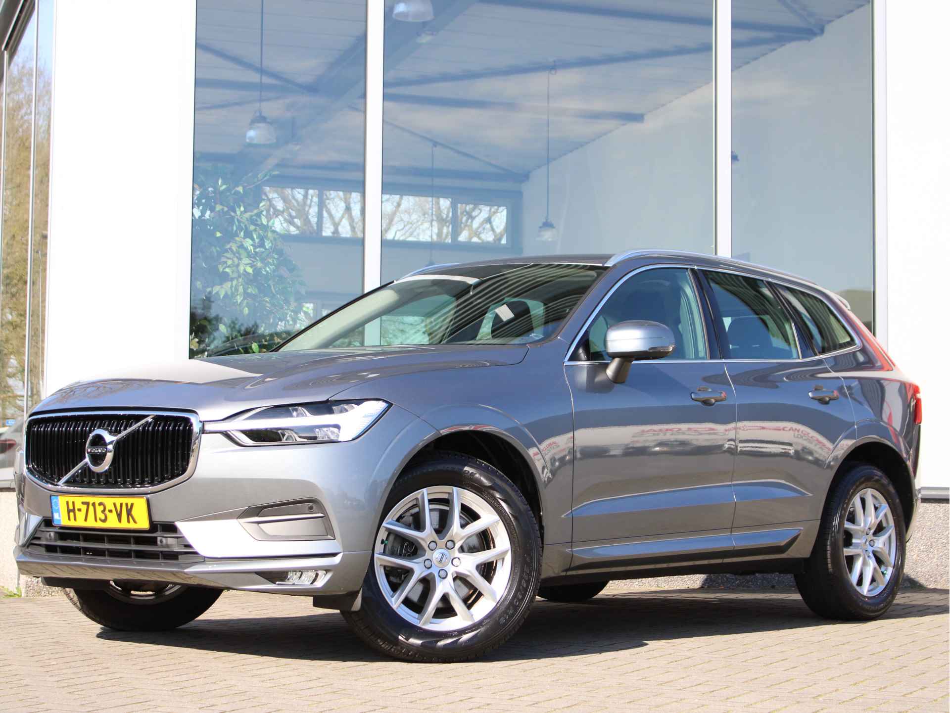 Volvo XC60 2.0 T4 Inscription Automaat Cruise en Climate Control, Lederen Bekleding, Navigatie, Parkeersensoren Voor en Achter - 13/40