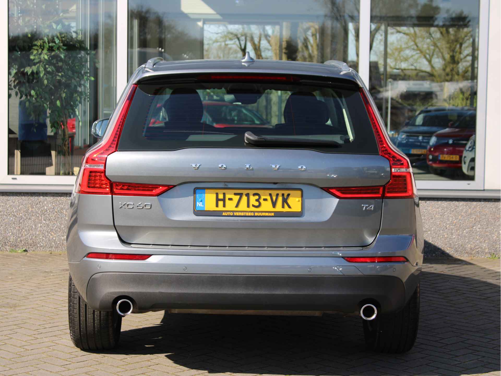 Volvo XC60 2.0 T4 Inscription Automaat Cruise en Climate Control, Lederen Bekleding, Navigatie, Parkeersensoren Voor en Achter - 17/40