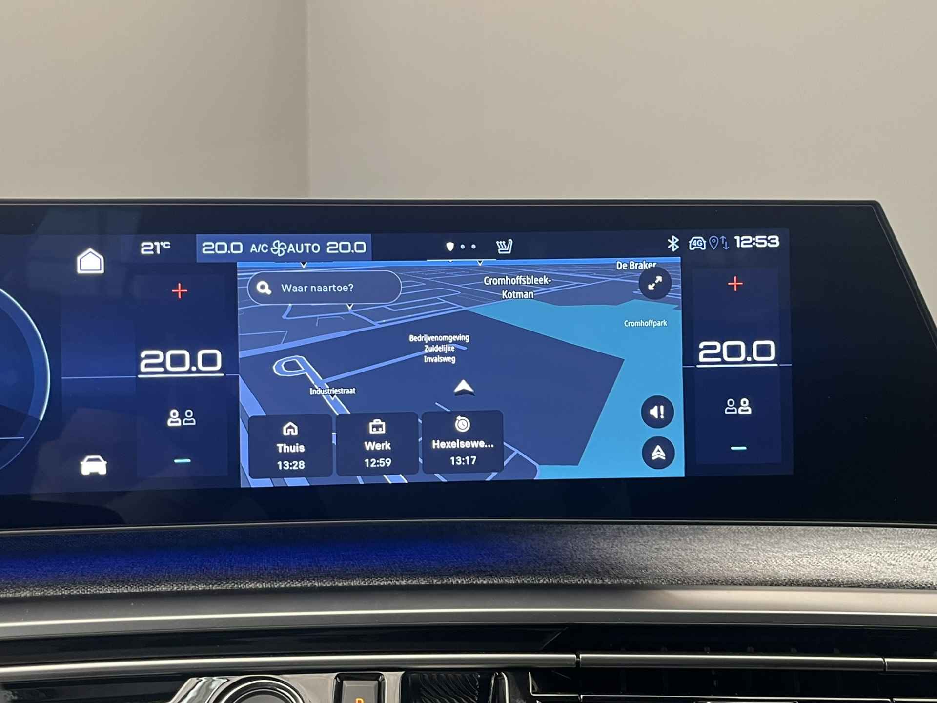 Peugeot E-3008 GT Avantage 73 kWh | FOCAL | WARMTEPOMP | 20'' LMV | ALCANTARA | APPLE CARPLAY/ADROID AUTO | ADAPTIEVE CRUISE + DRIVING ASSIST - 36/43