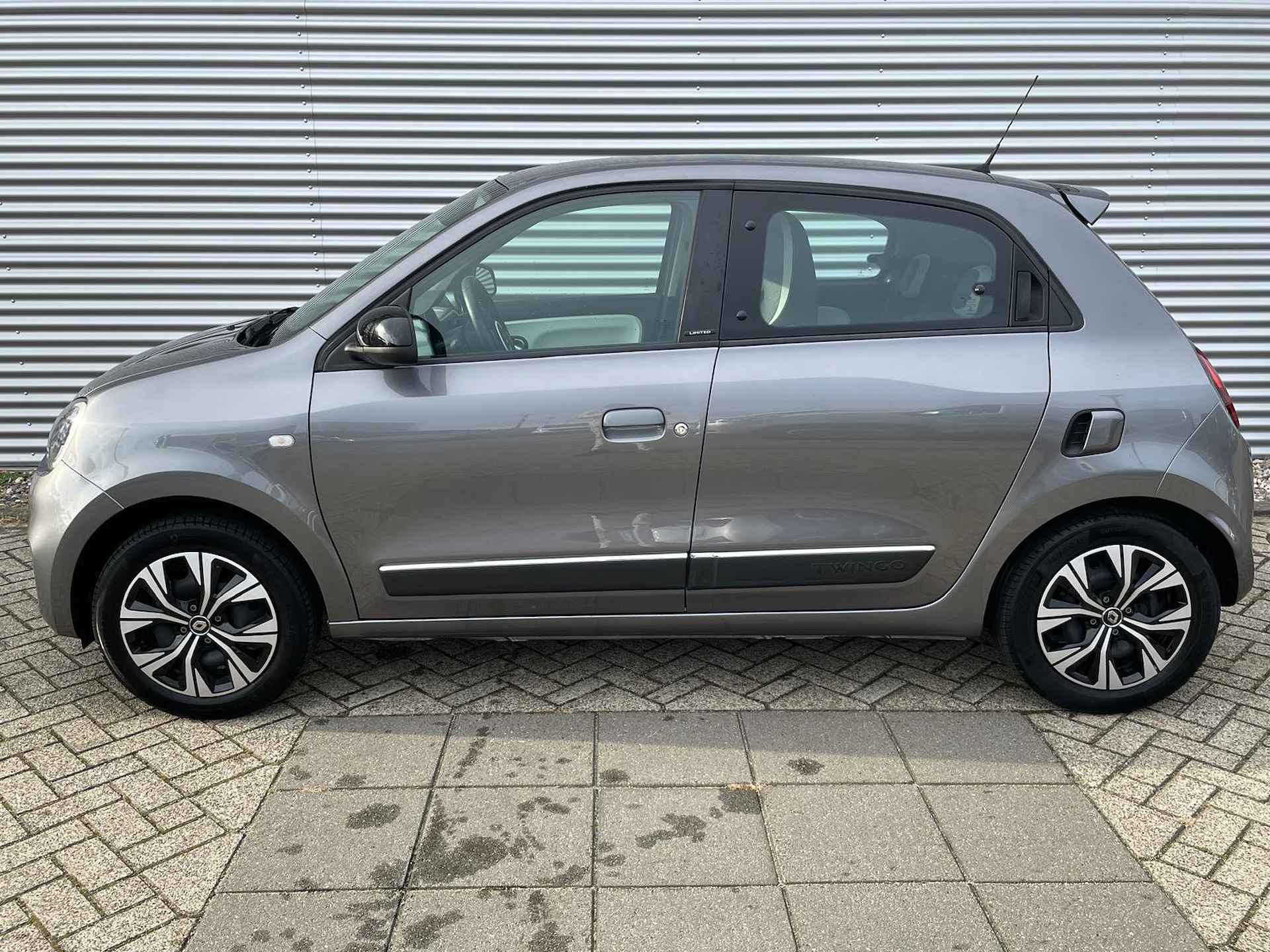 Renault Twingo 1.0 SCe Limited - 4/24