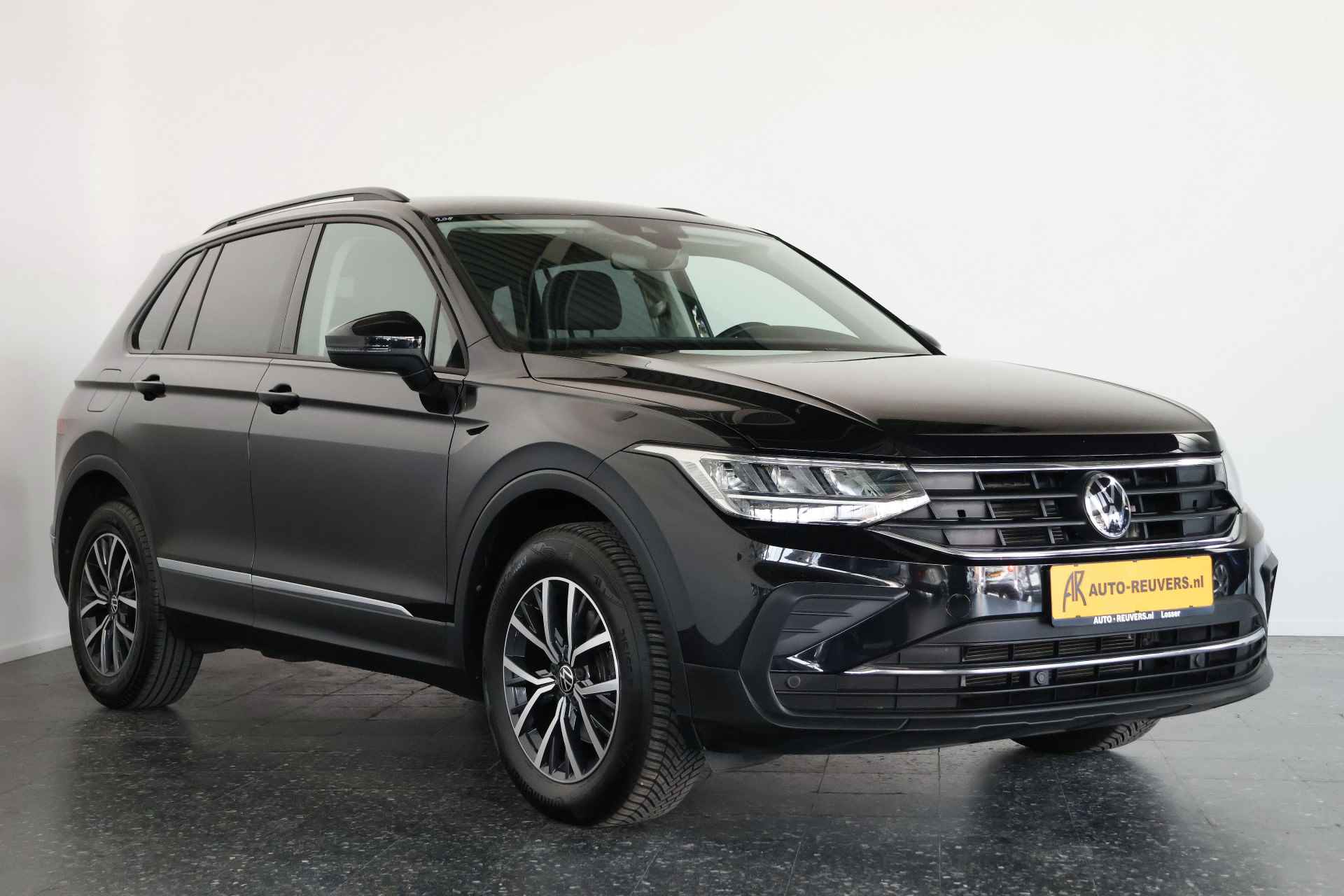 Volkswagen Tiguan 1.5 TSI Life Business / LED / ACC / Navi / CarPlay - 4/29